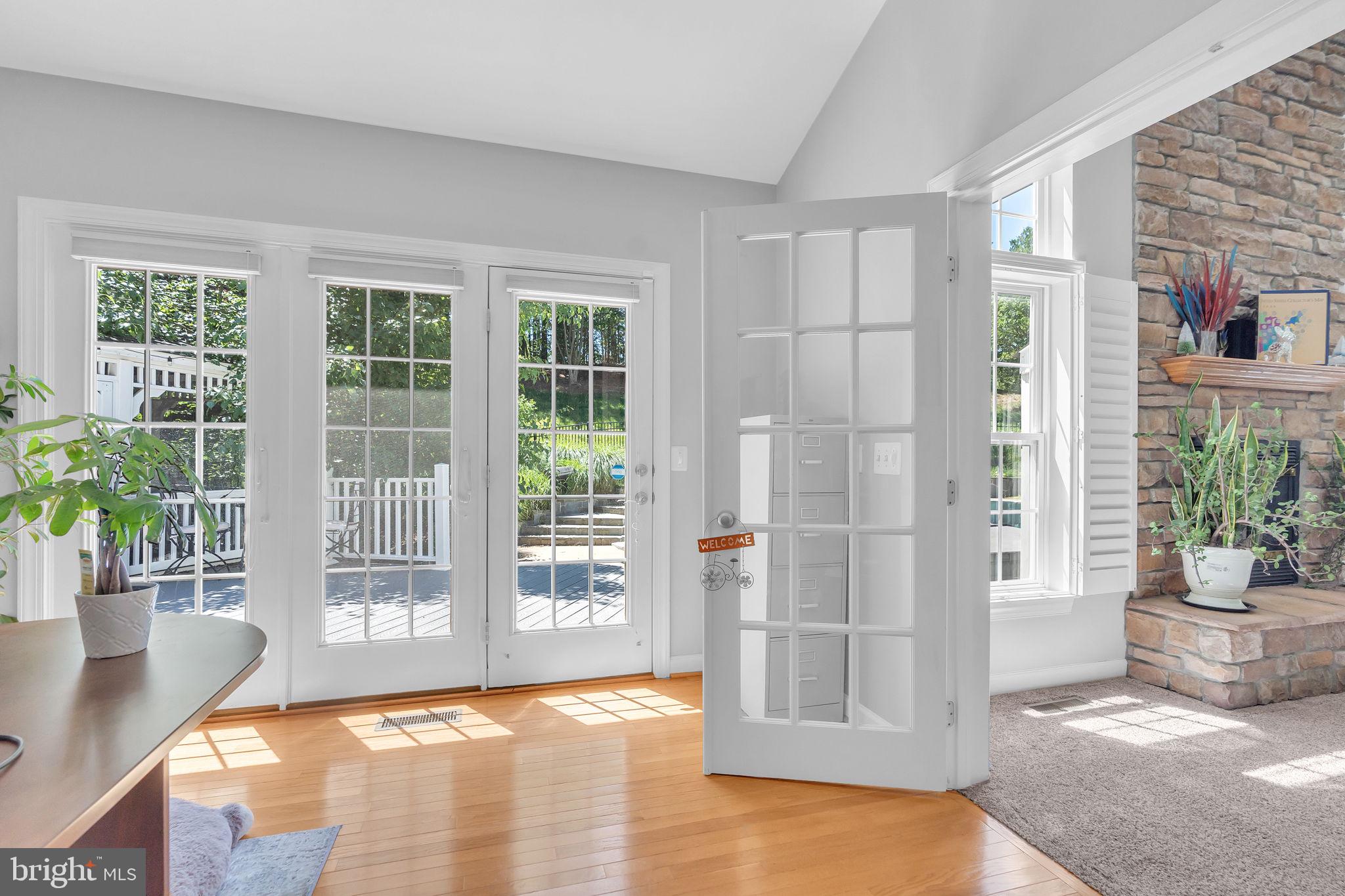 LAURENWOOD ESTATES - Residential