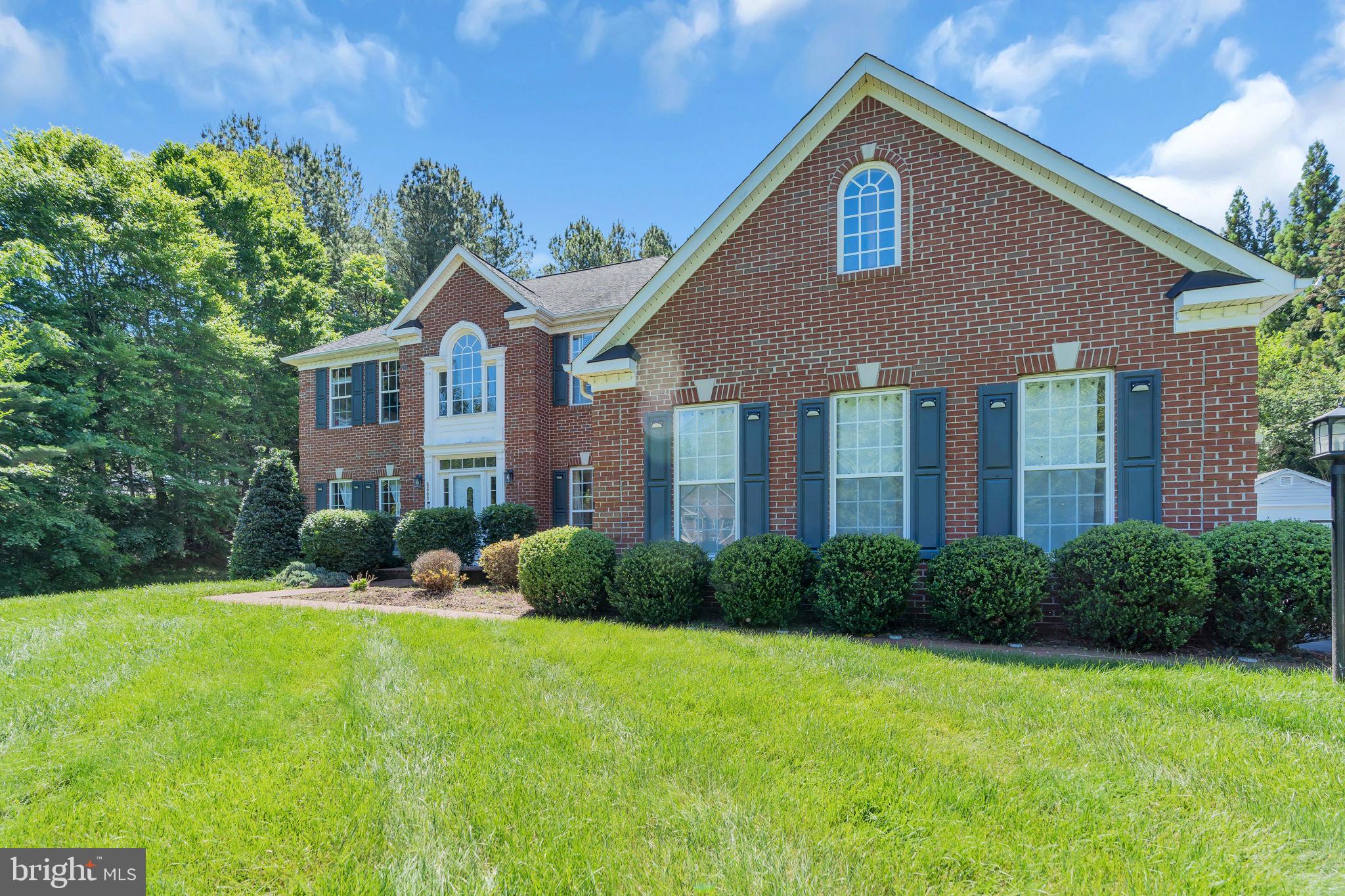 LAURENWOOD ESTATES - Residential