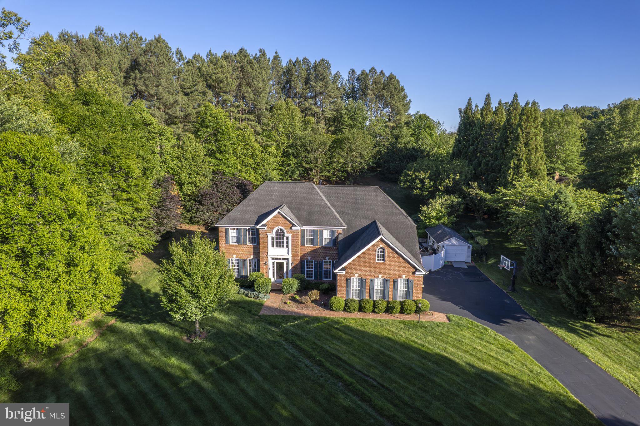LAURENWOOD ESTATES - Residential