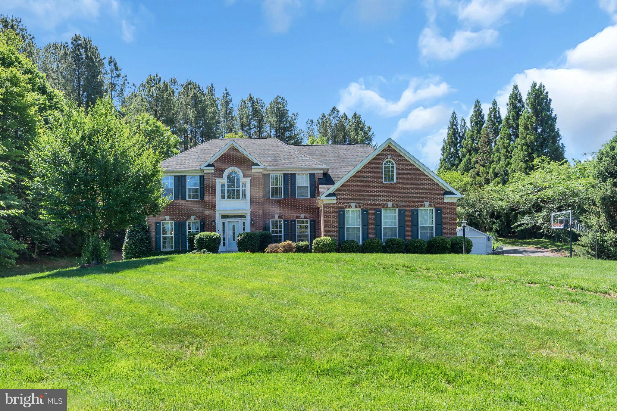 LAURENWOOD ESTATES - Residential