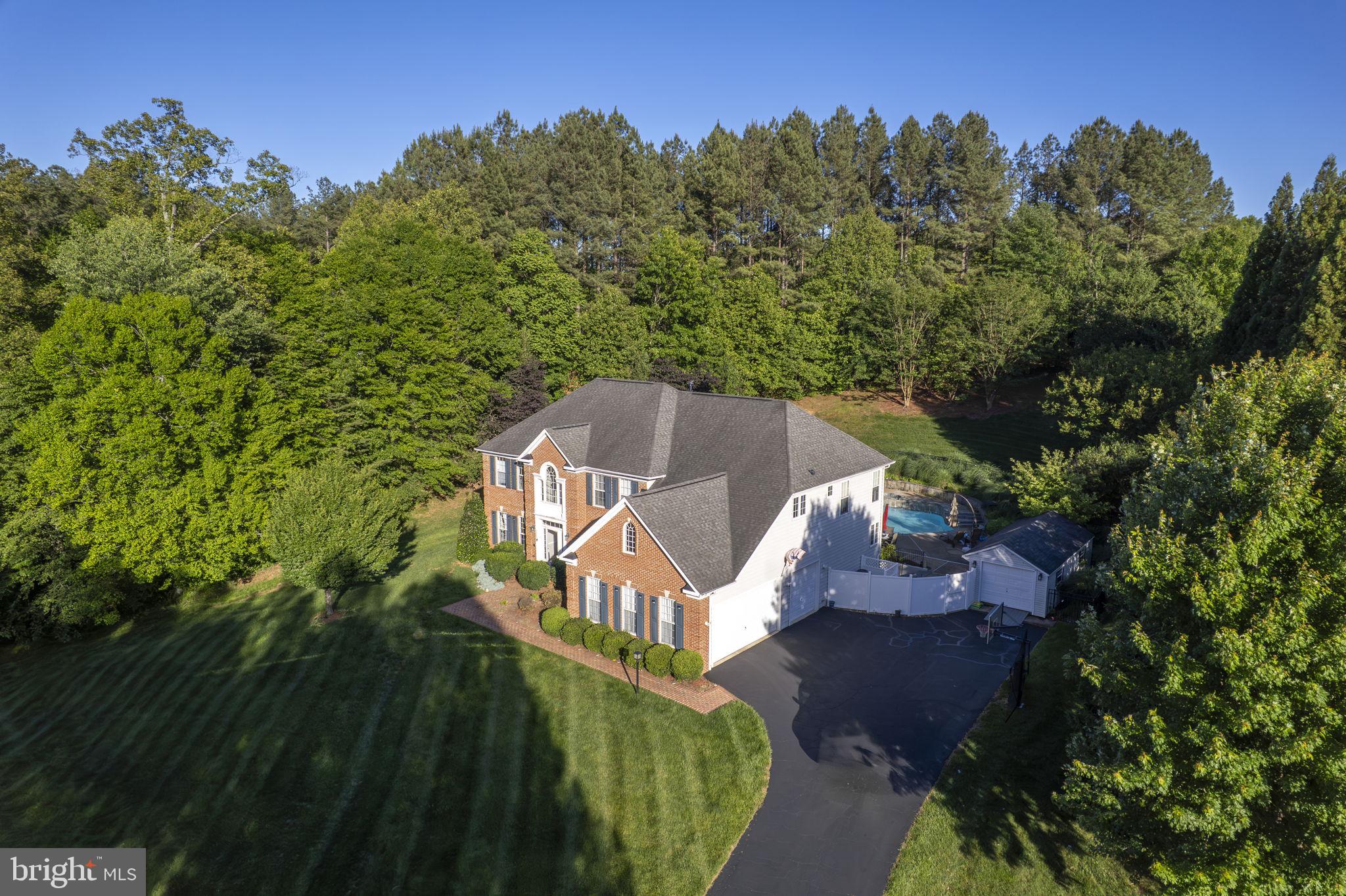 LAURENWOOD ESTATES - Residential