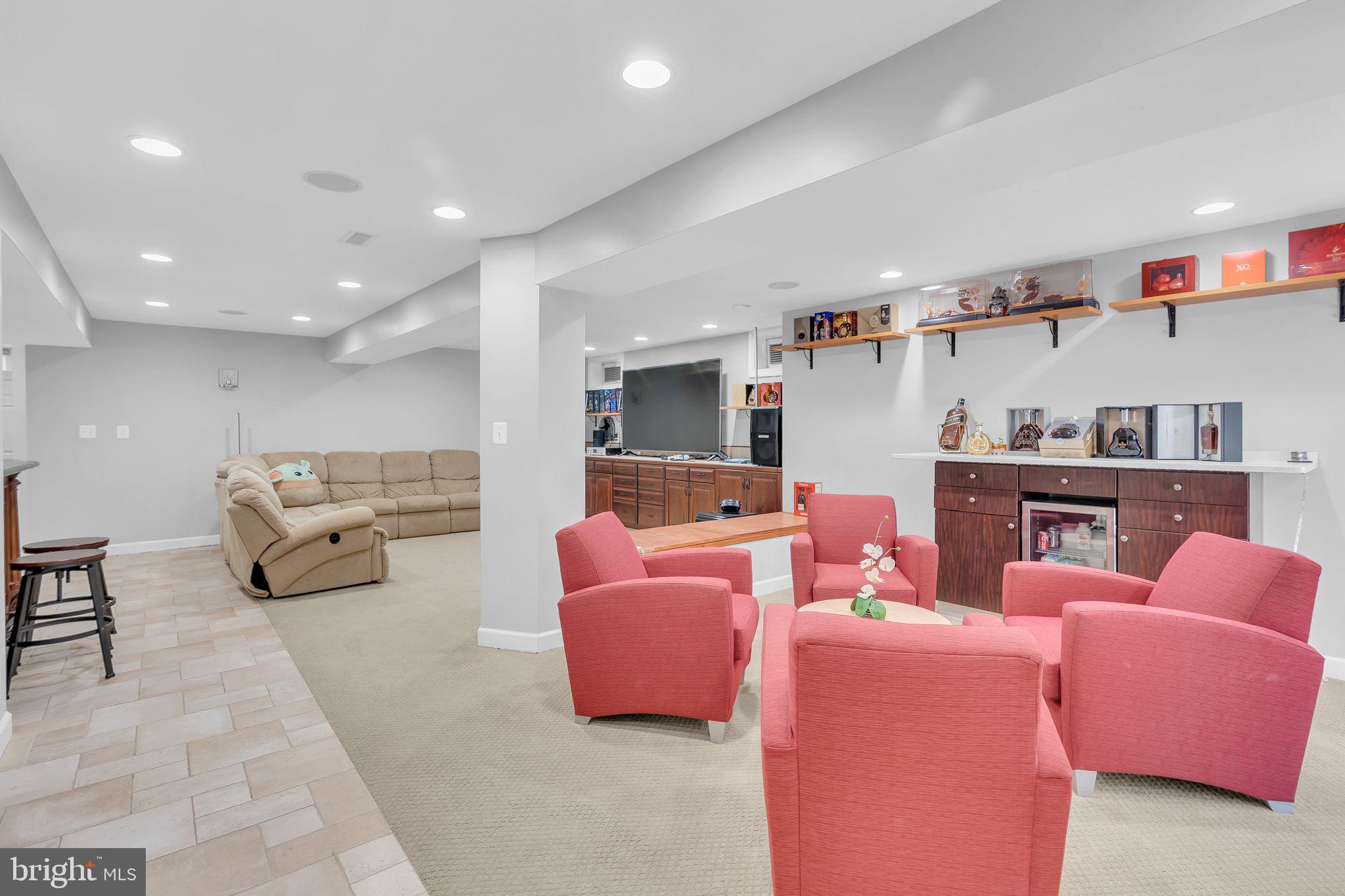 LAURENWOOD ESTATES - Residential