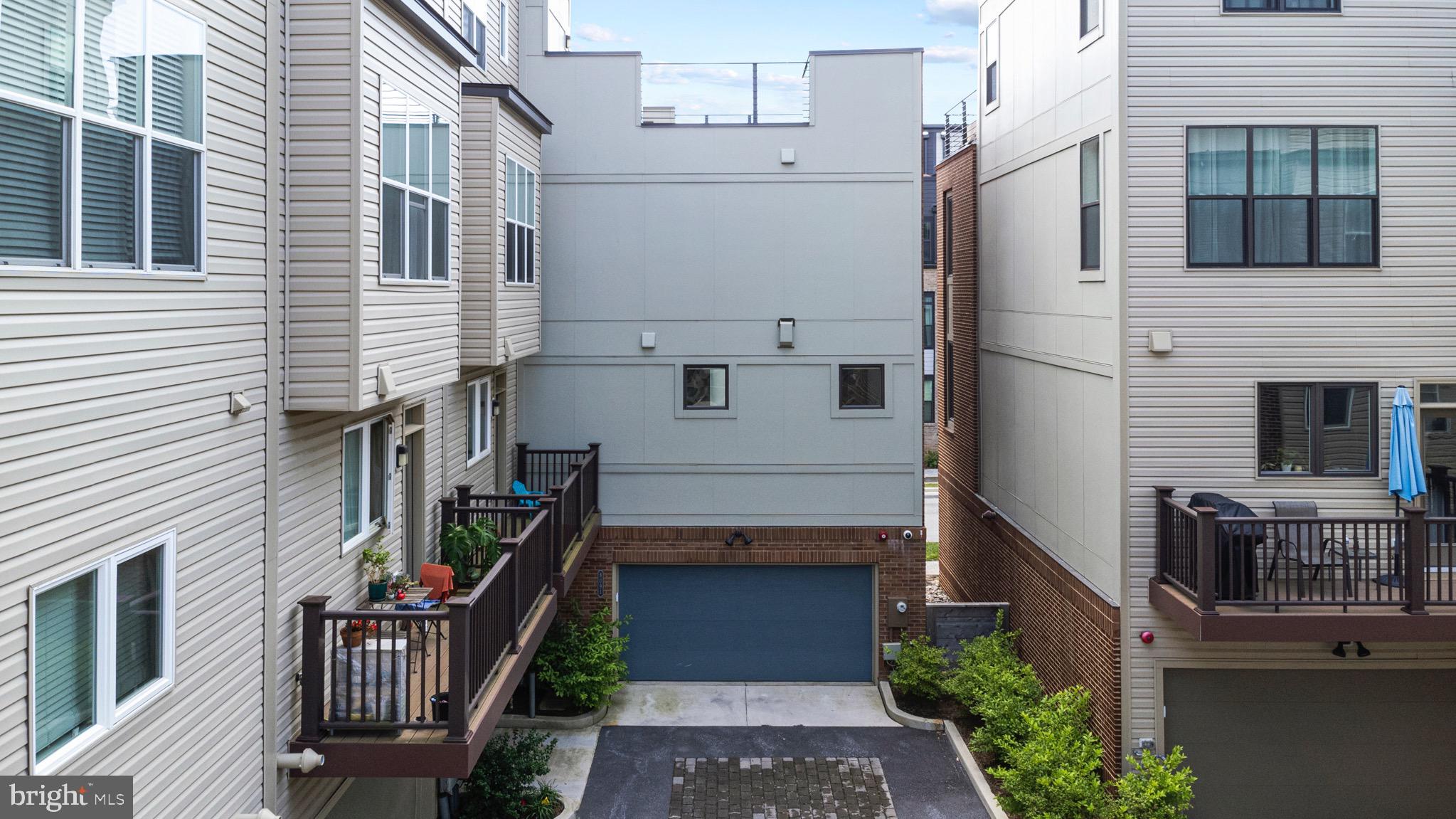 WESTSIDE AT SHADY GROVE METRO - Residential Lease