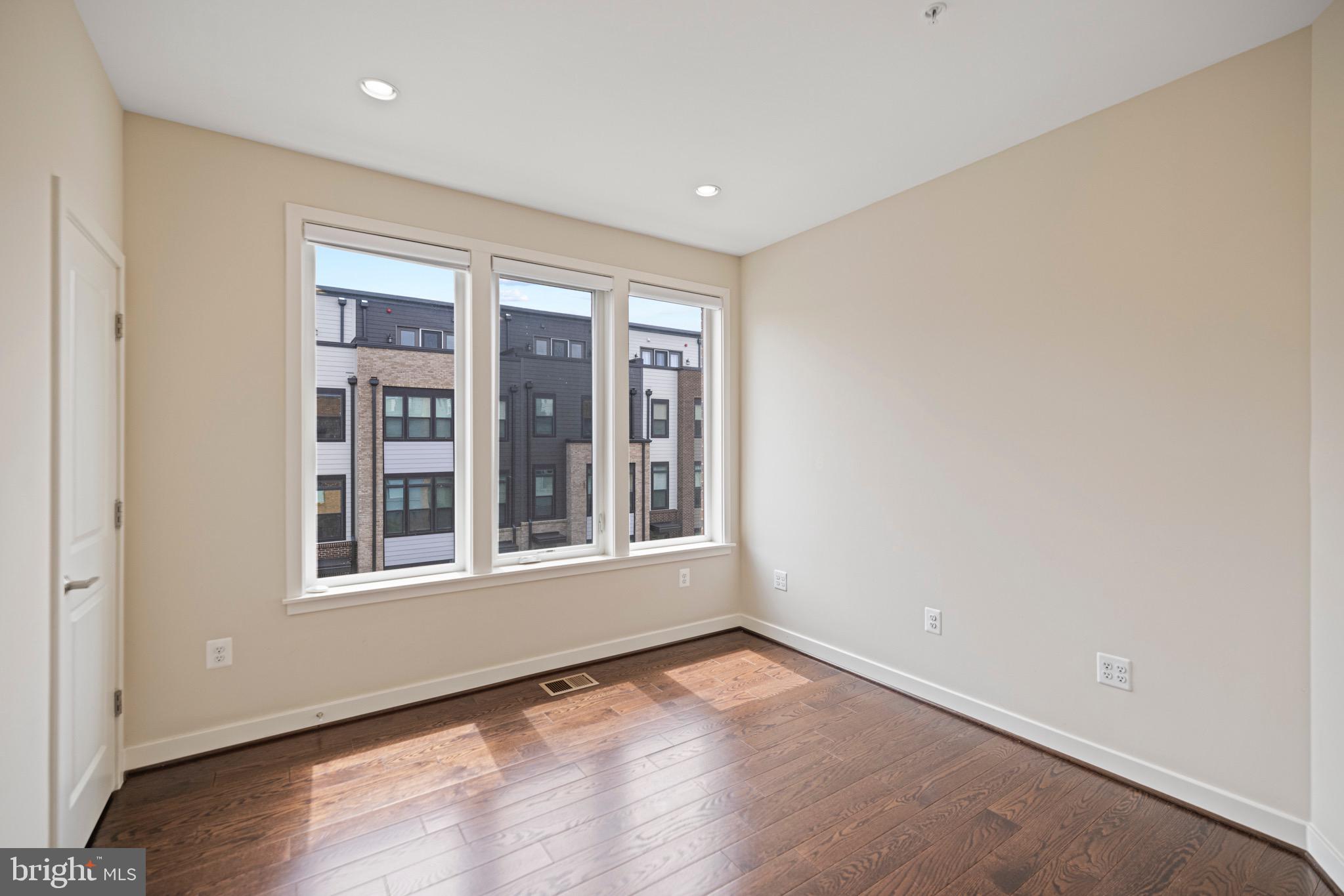 WESTSIDE AT SHADY GROVE METRO - Residential Lease