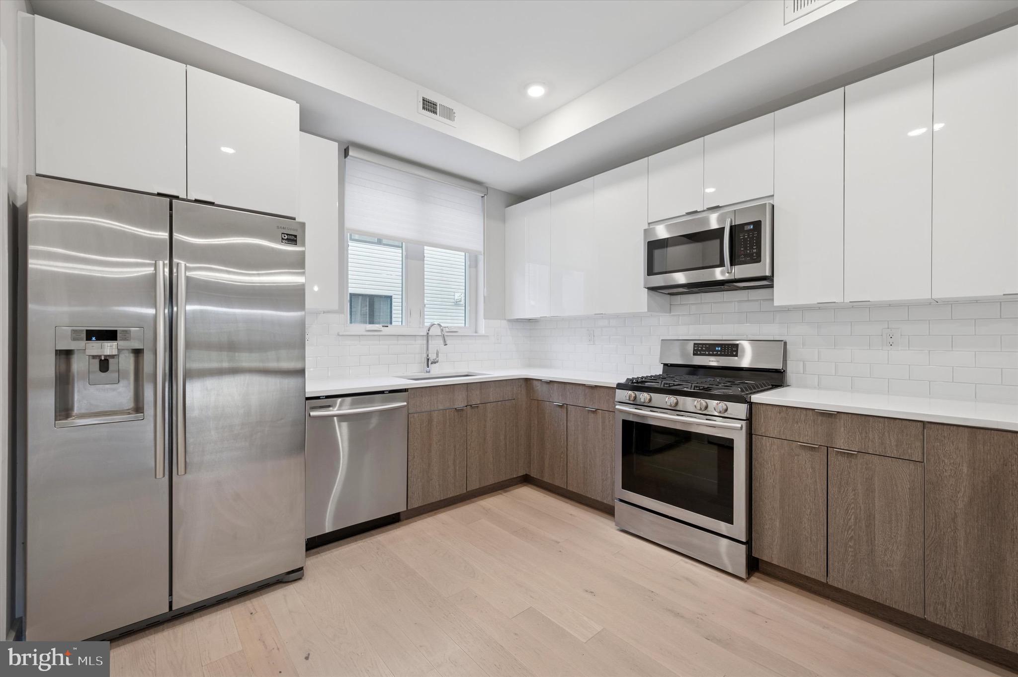 FISHTOWN - Residential Lease