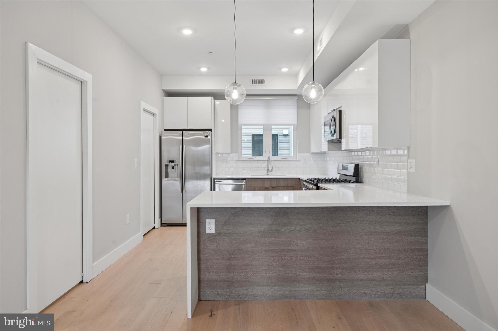 FISHTOWN - Residential Lease