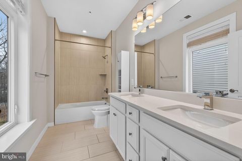 Tiny photo for 1669 Bandit Loop #301A, RESTON, VA 20190 (MLS # VAFX2293206)
