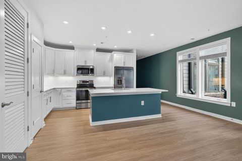 Tiny photo for 1669 Bandit Loop #301A, RESTON, VA 20190 (MLS # VAFX2293206)