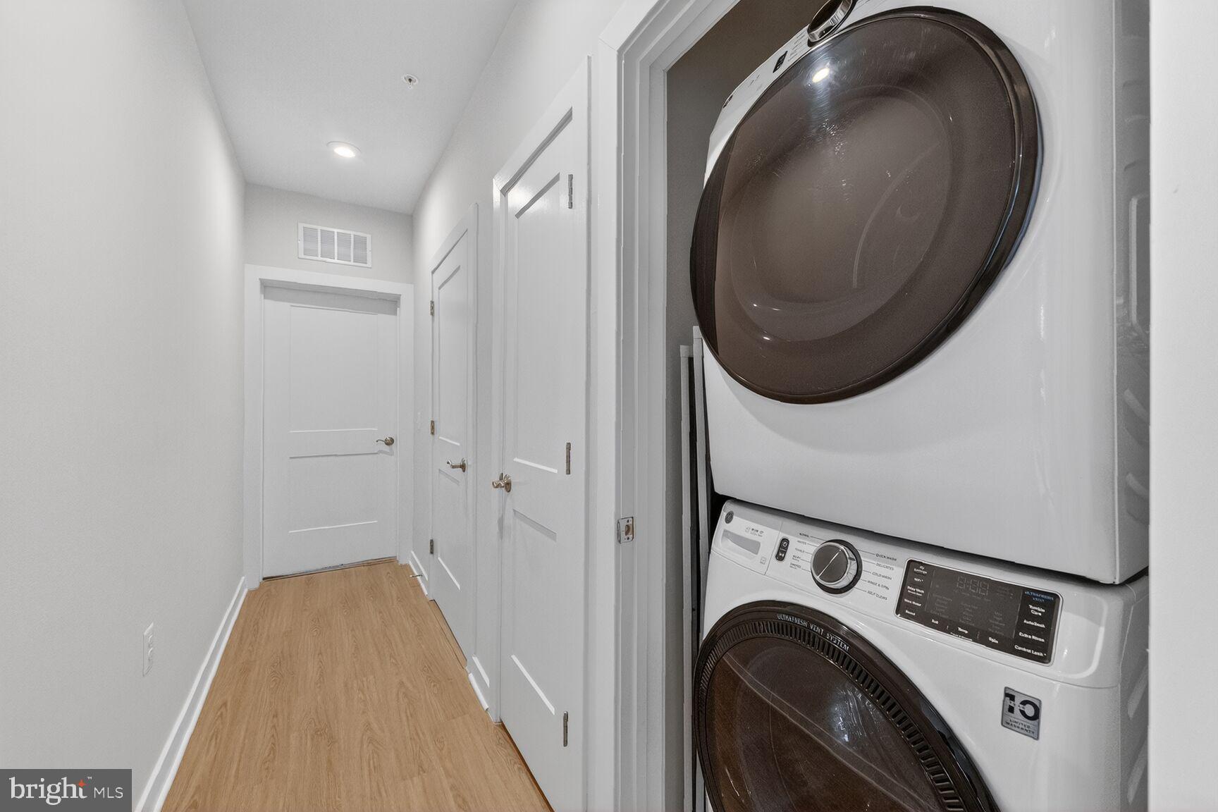 TALL OAKS - Residential