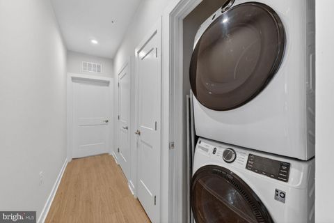 Tiny photo for 1669 Bandit Loop #301A, RESTON, VA 20190 (MLS # VAFX2293206)