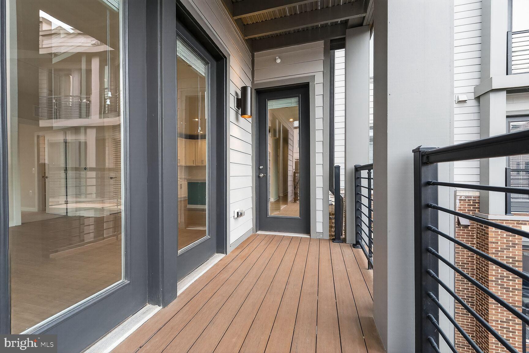 TALL OAKS - Residential