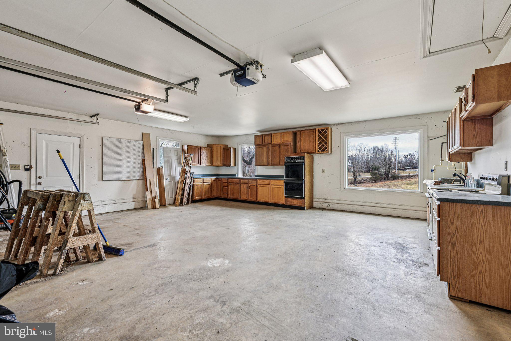 RIVER BEND - Residential