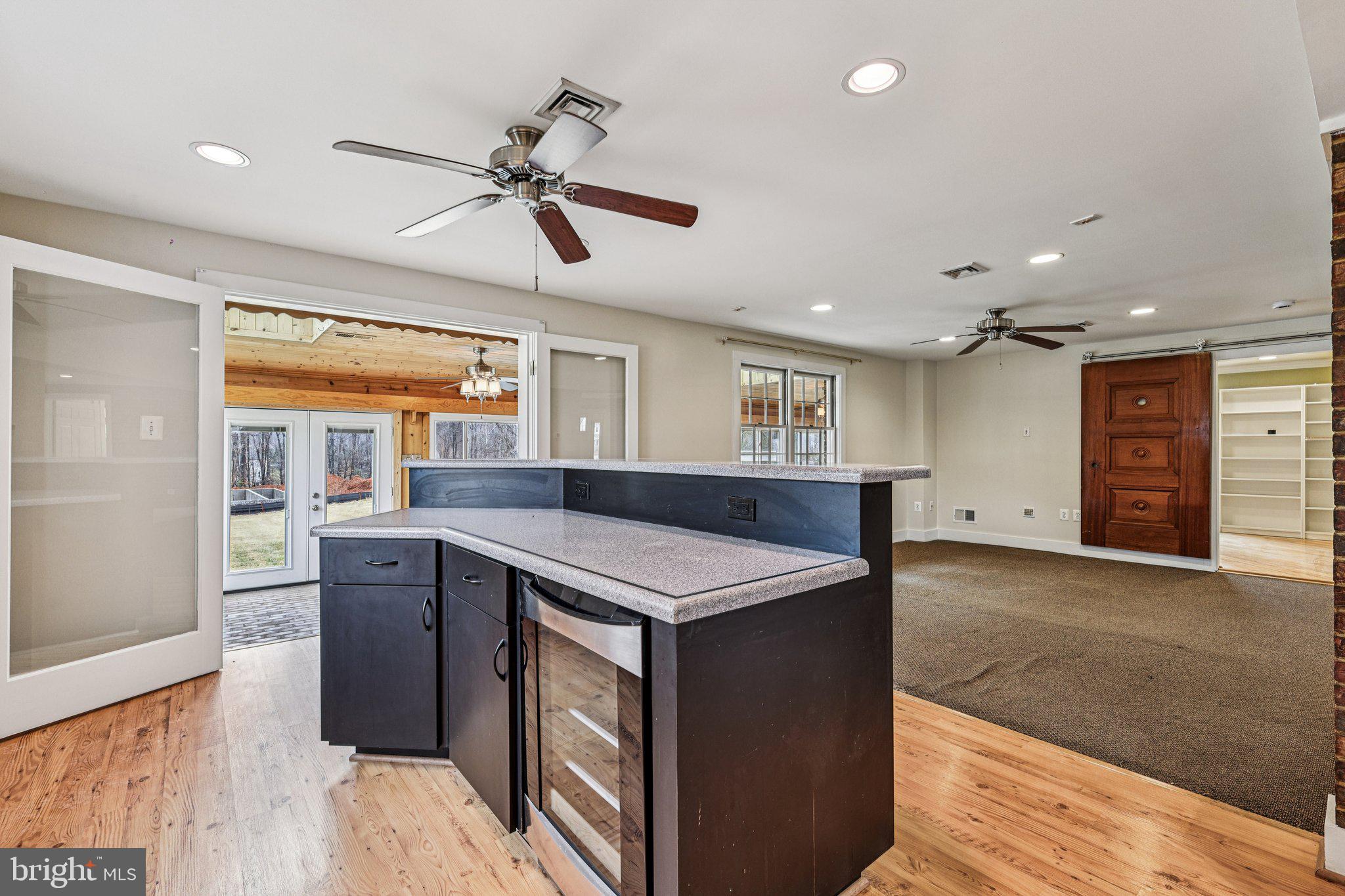 RIVER BEND - Residential