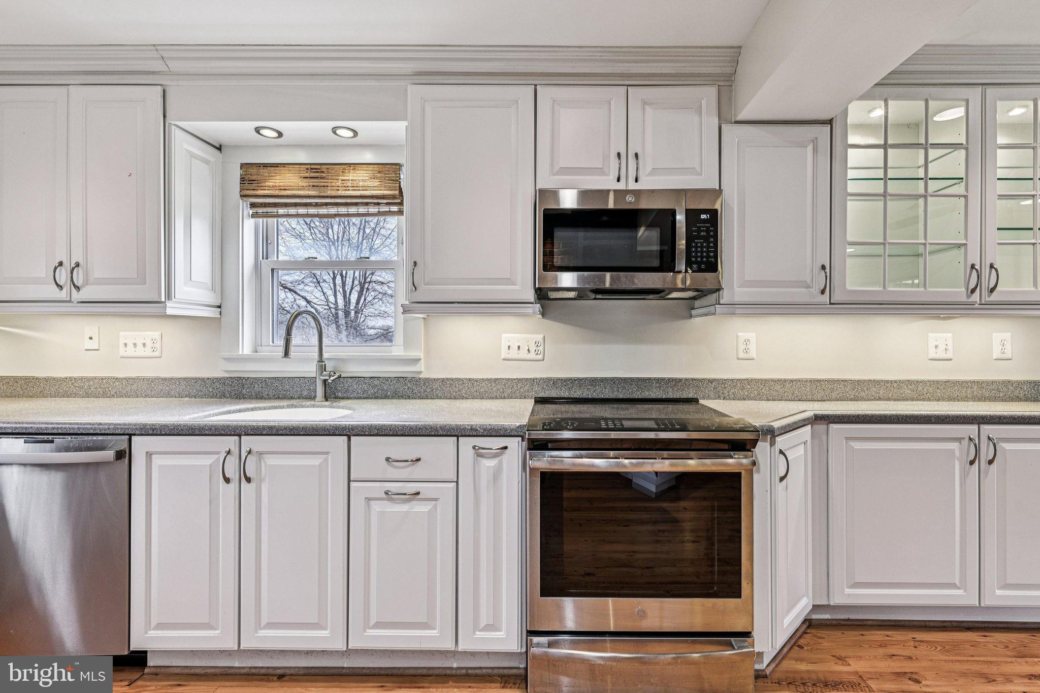 RIVER BEND - Residential