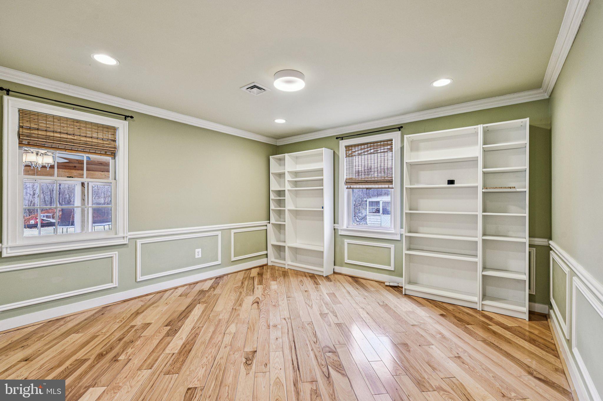 RIVER BEND - Residential