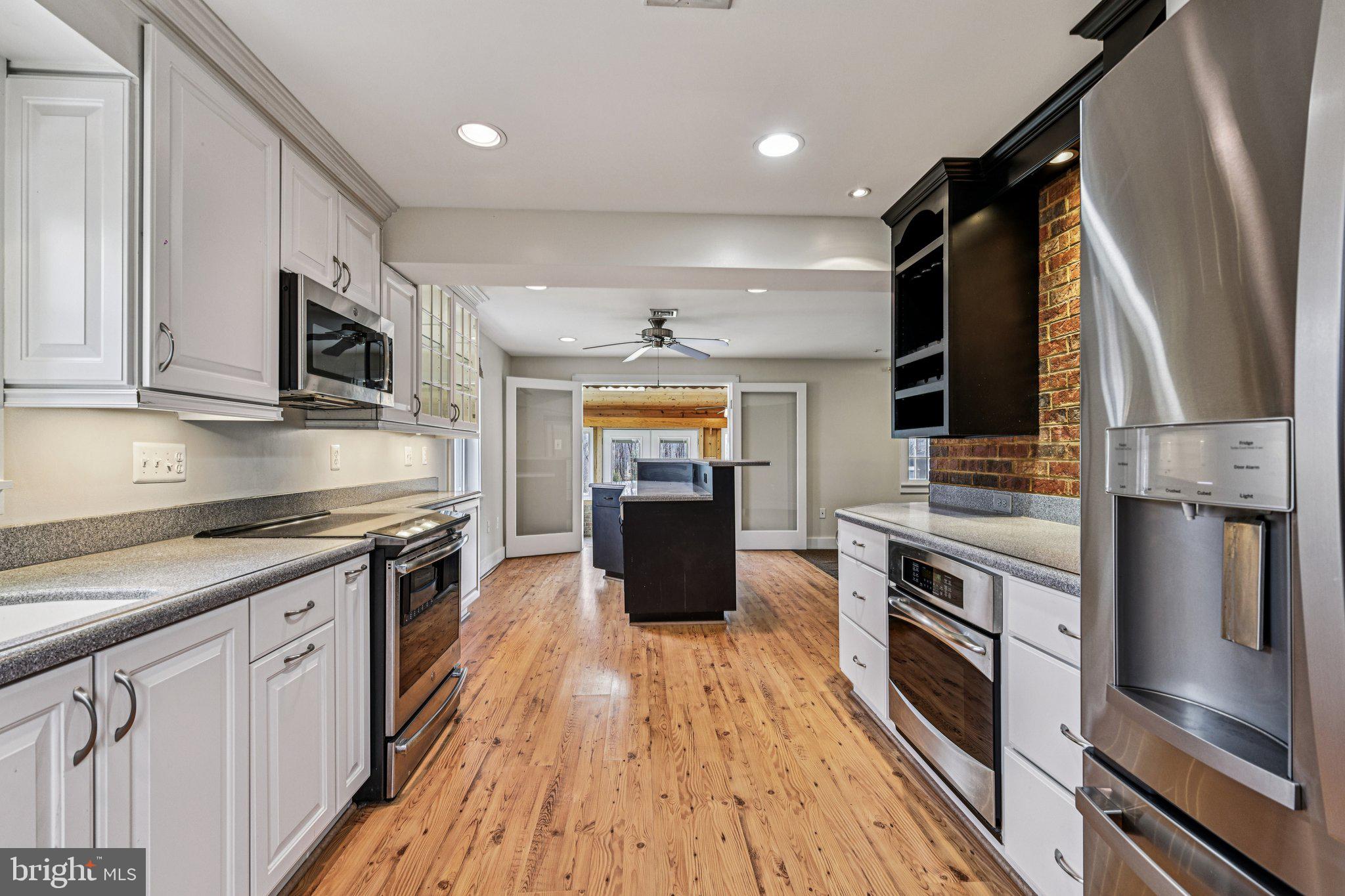 RIVER BEND - Residential