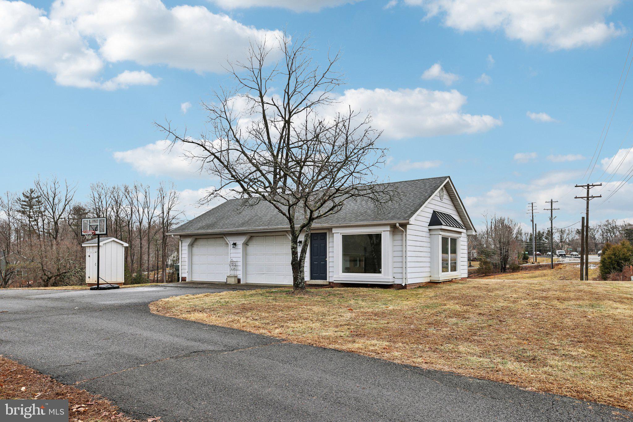 RIVER BEND - Residential