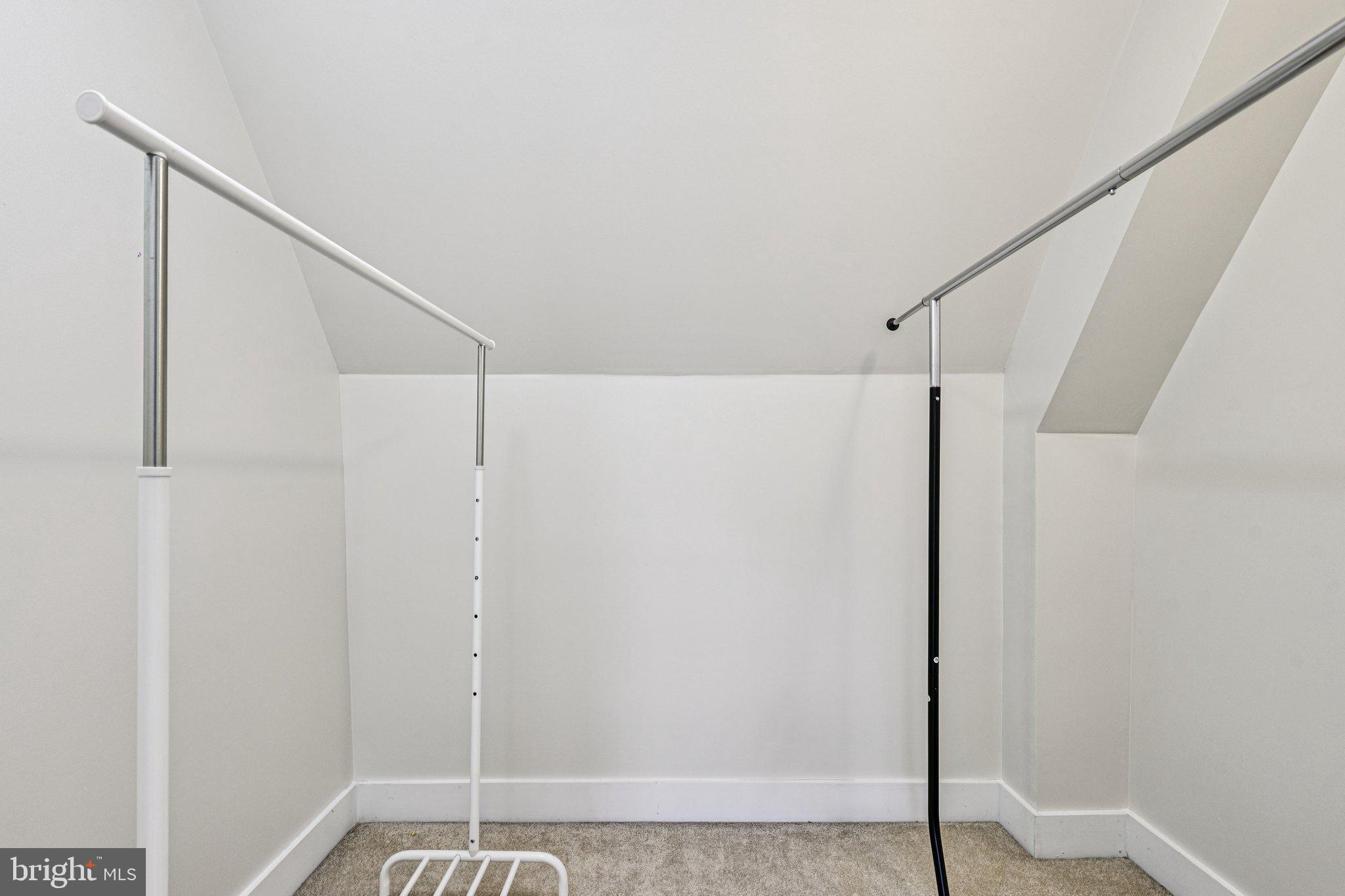 RIVER BEND - Residential