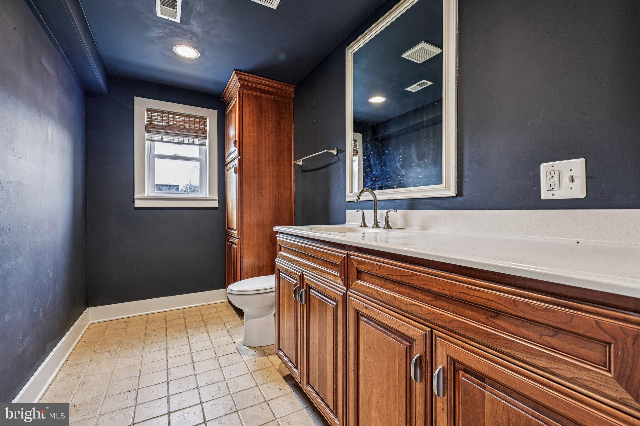 RIVER BEND - Residential