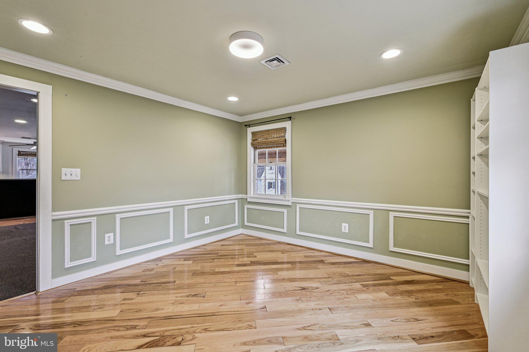 RIVER BEND - Residential