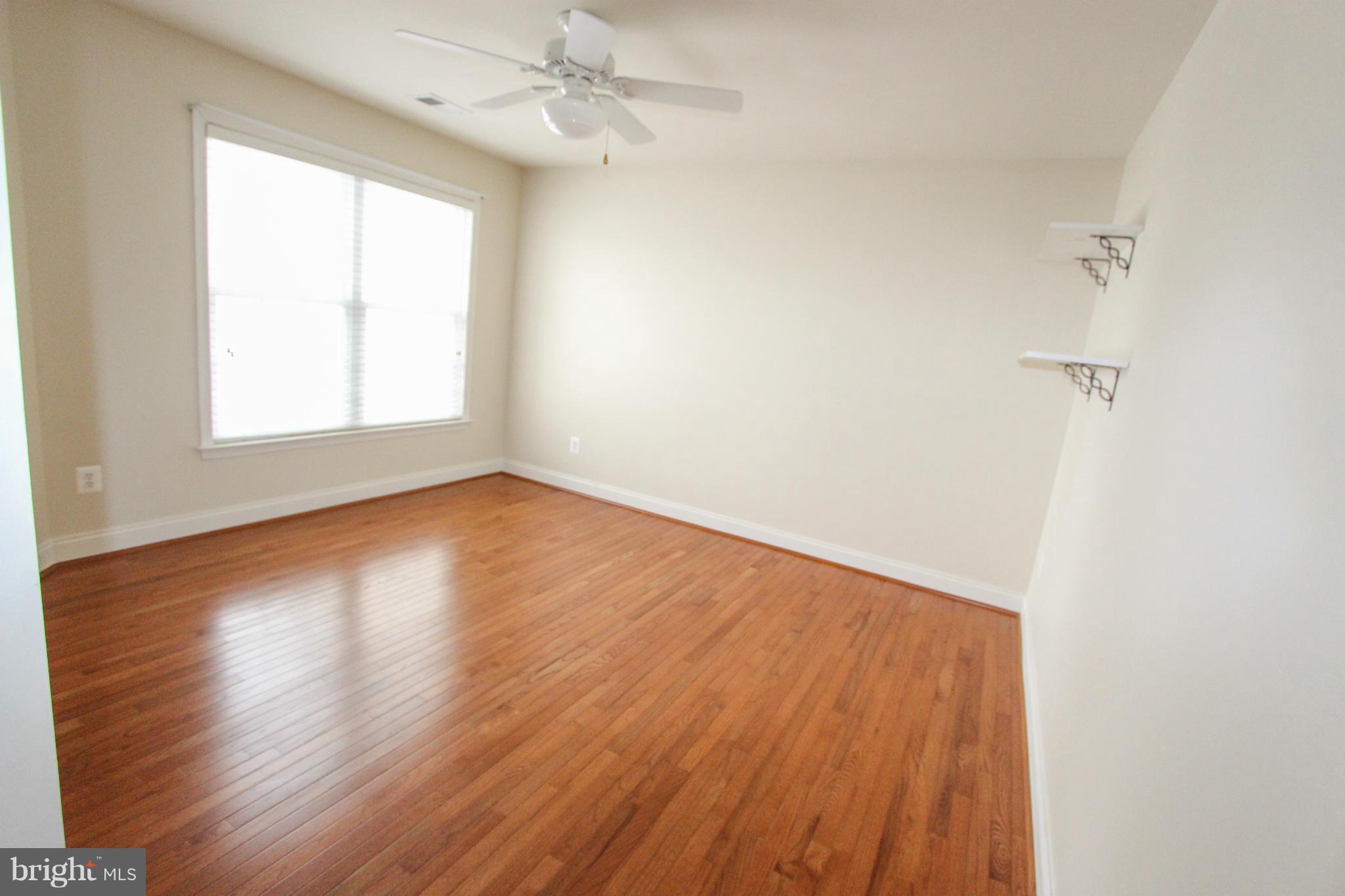 SOUTH RIDING - Residential