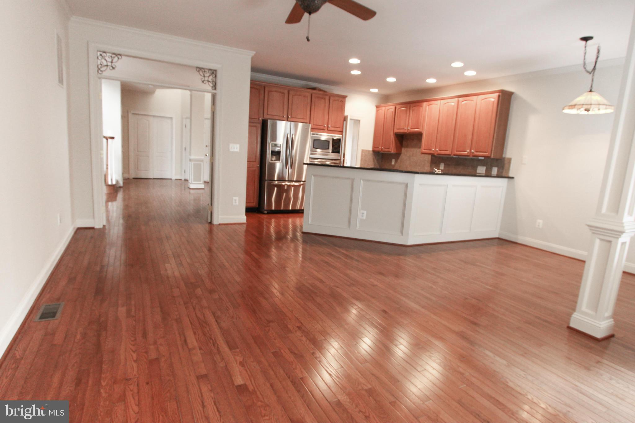 SOUTH RIDING - Residential
