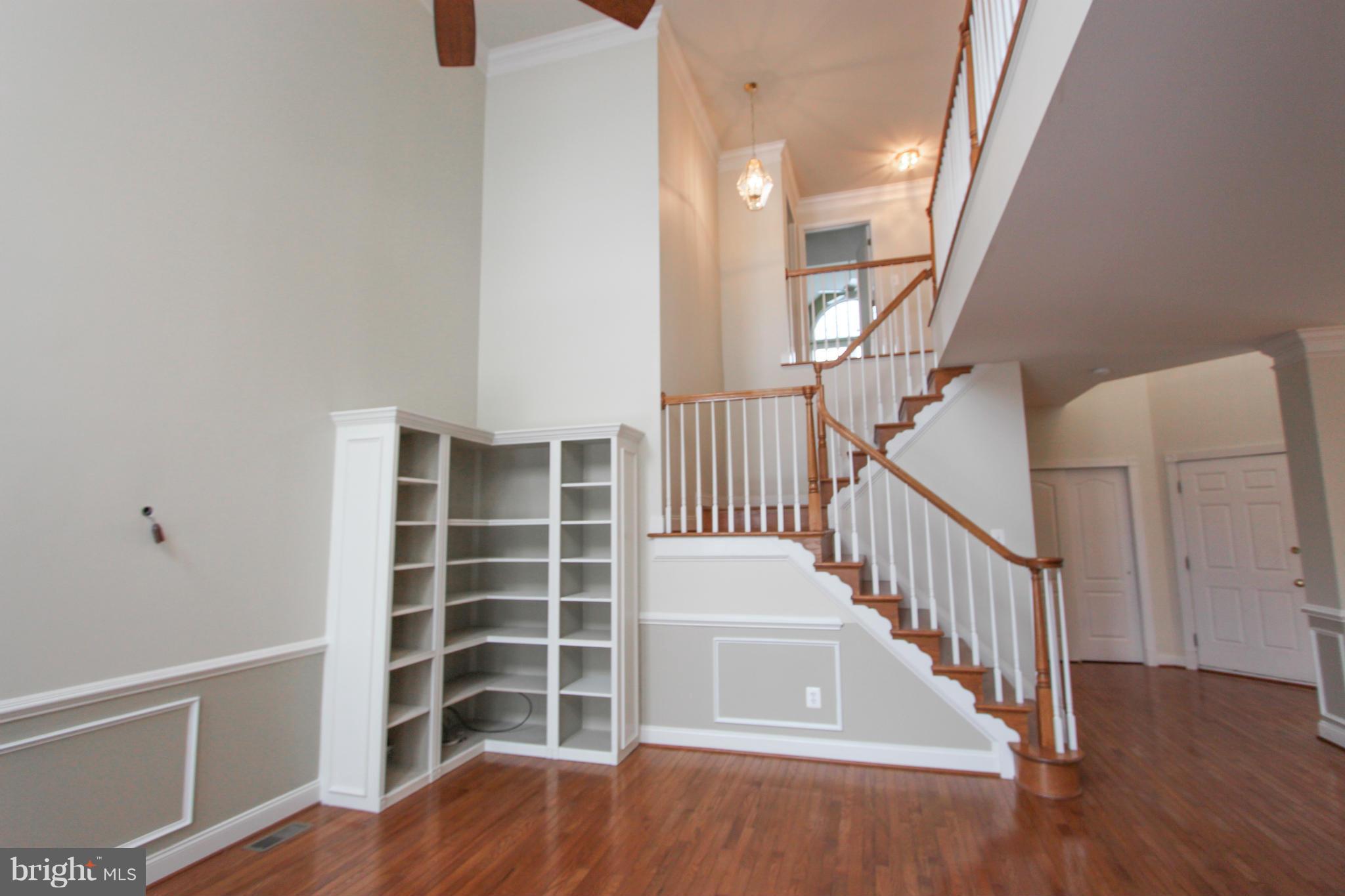 SOUTH RIDING - Residential