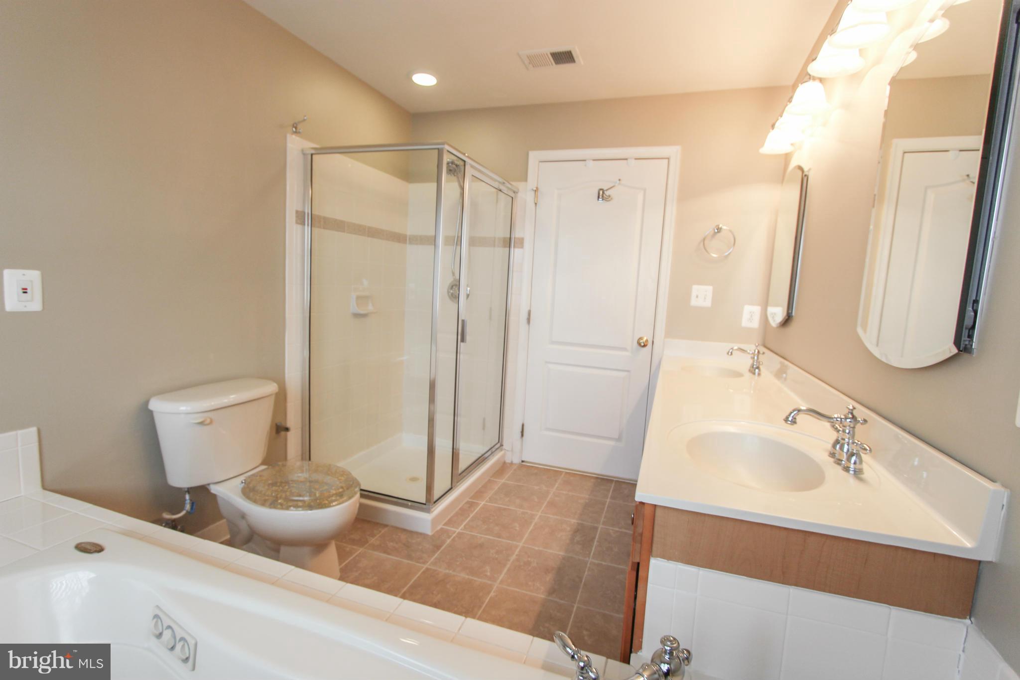 SOUTH RIDING - Residential