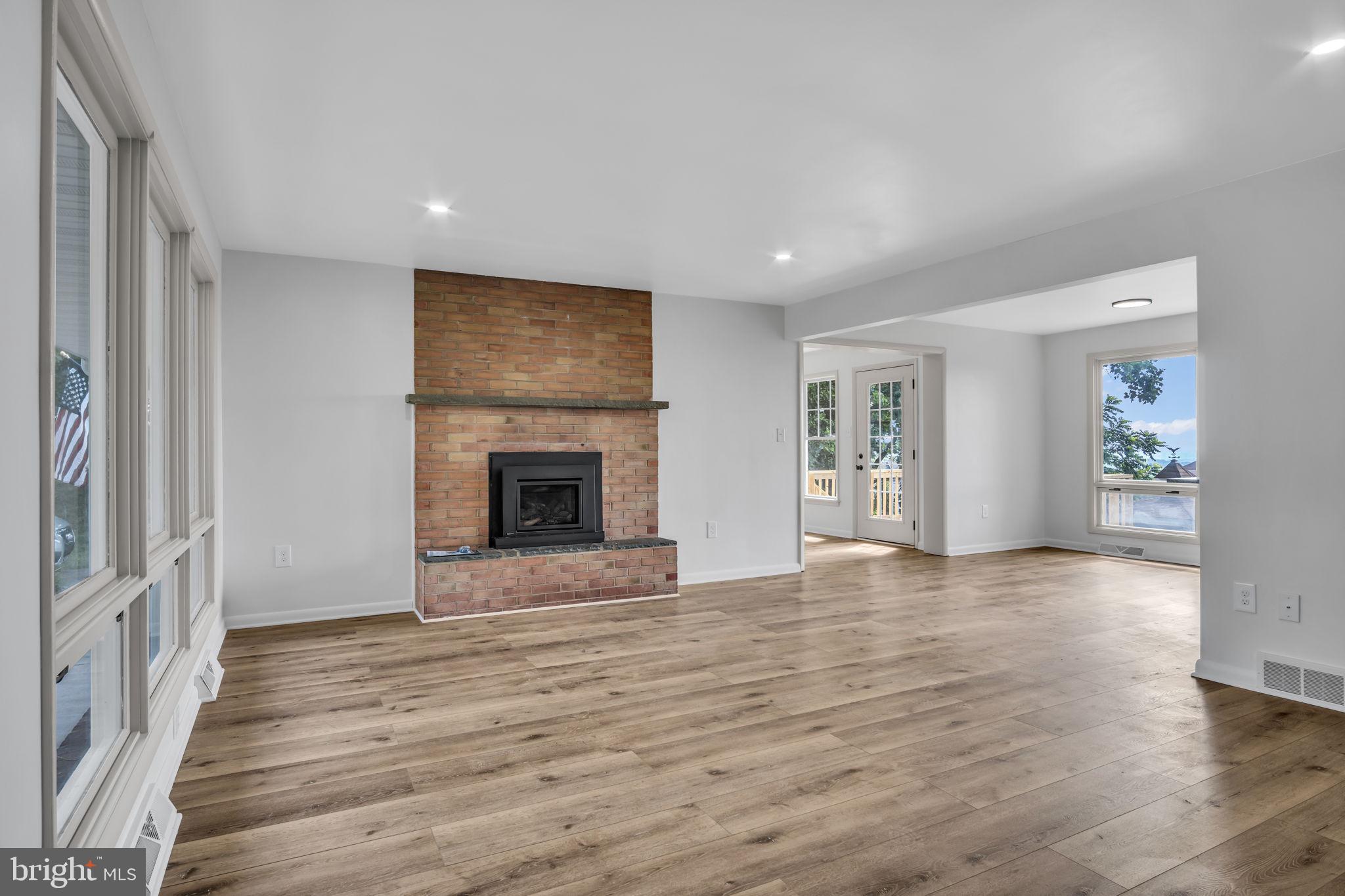 FAIRVIEW - Residential