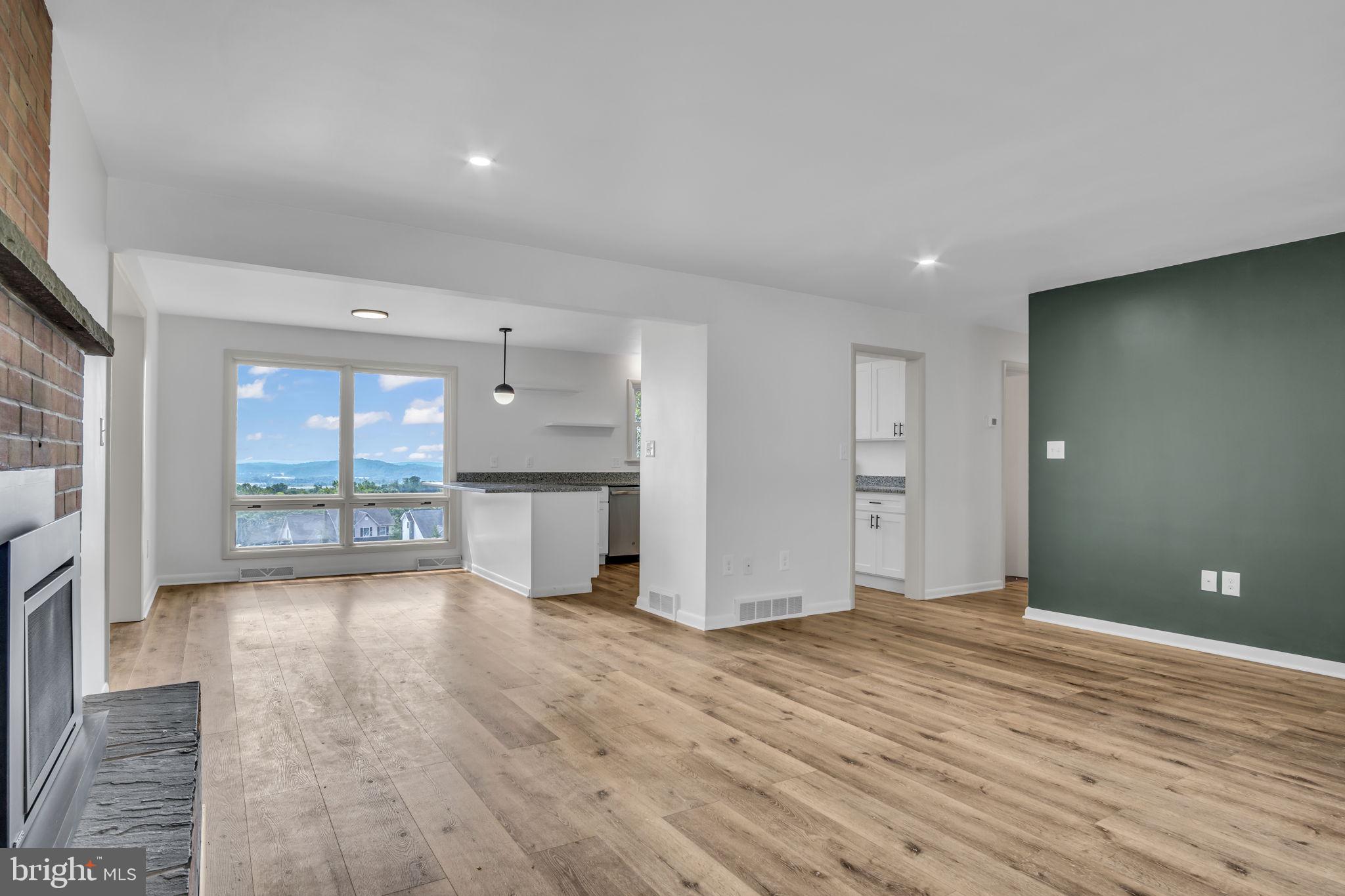 FAIRVIEW - Residential