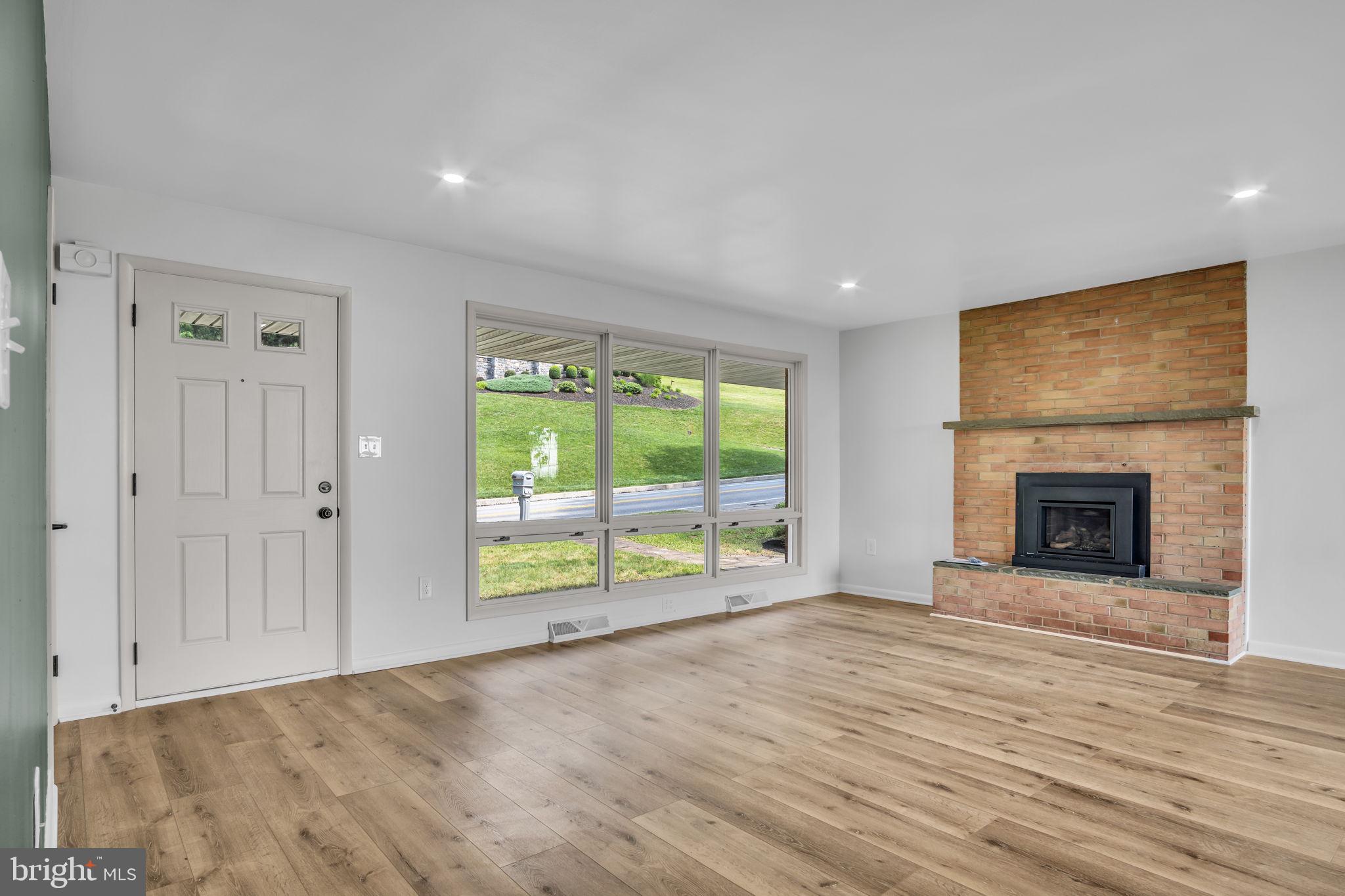 FAIRVIEW - Residential