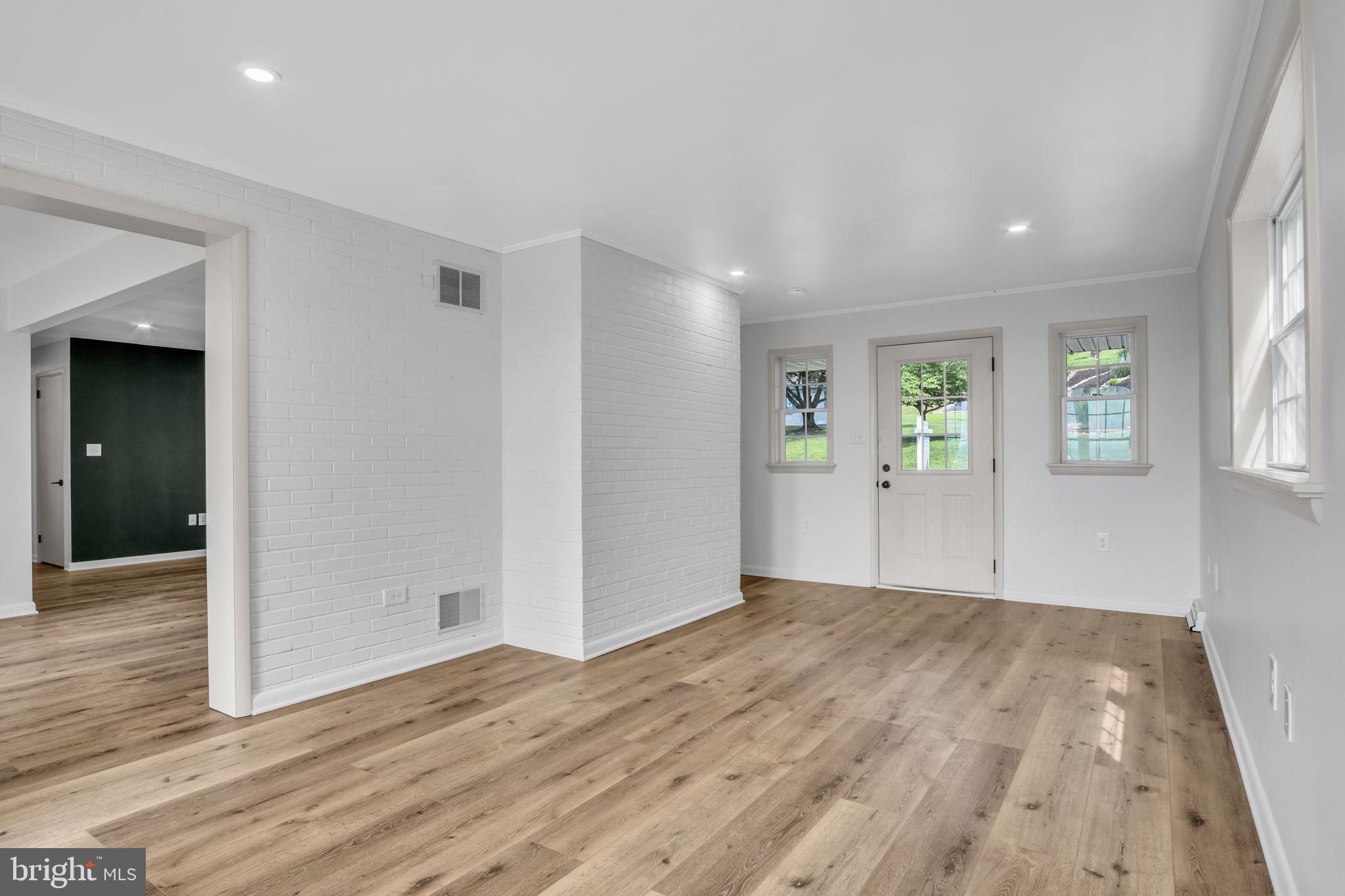 FAIRVIEW - Residential