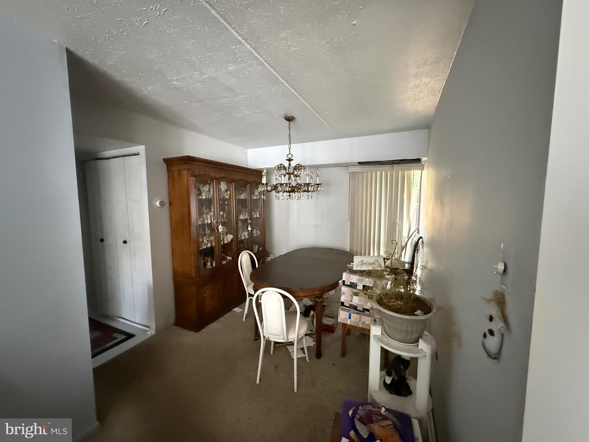 231 JAMES CT COURT
