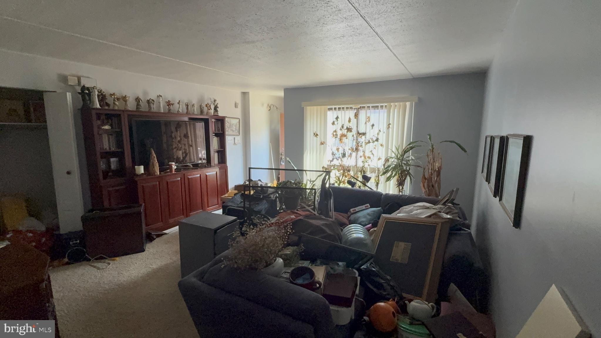 231 JAMES CT COURT