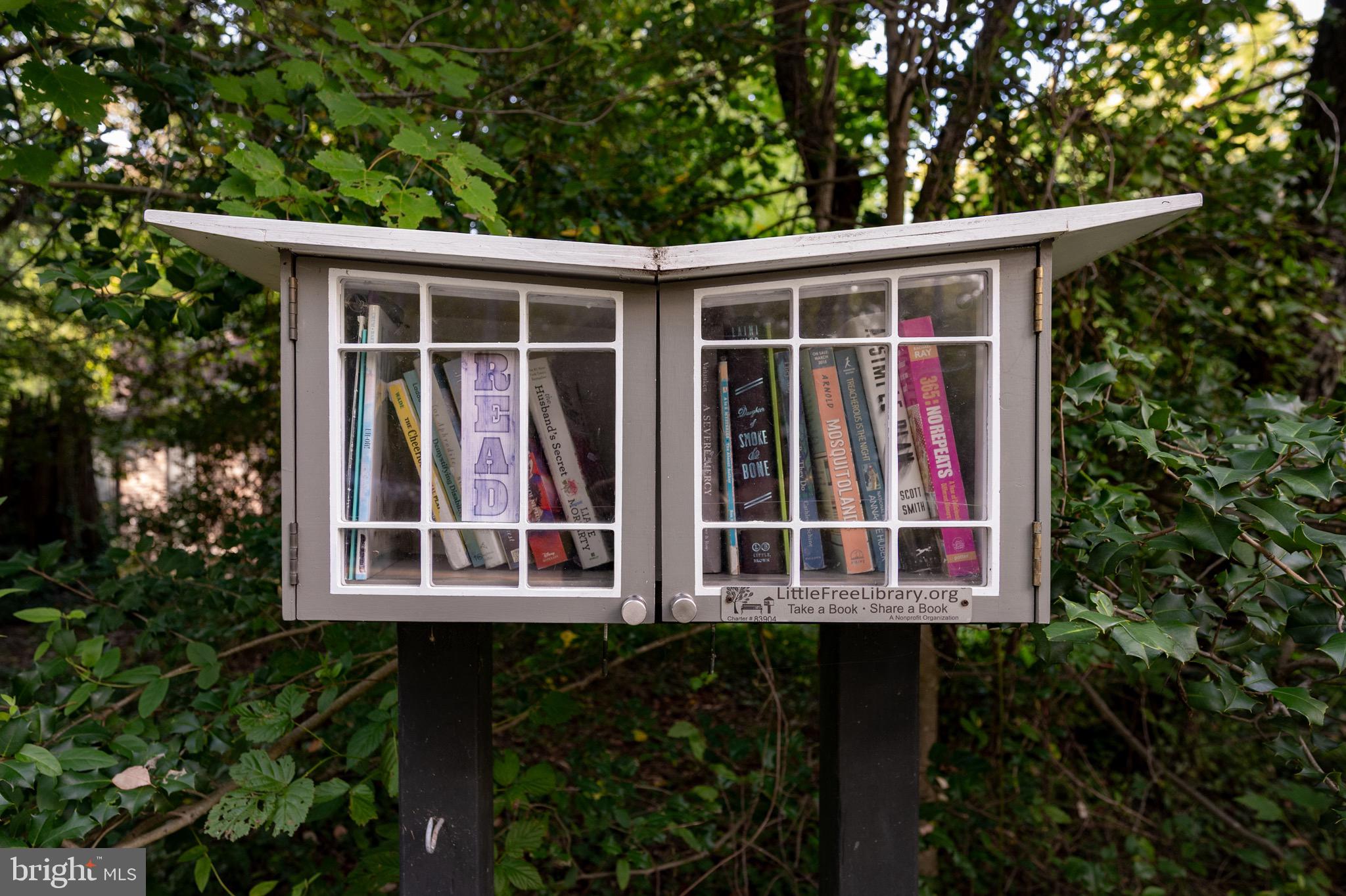 HOLLIN HILLS - Residential Lease