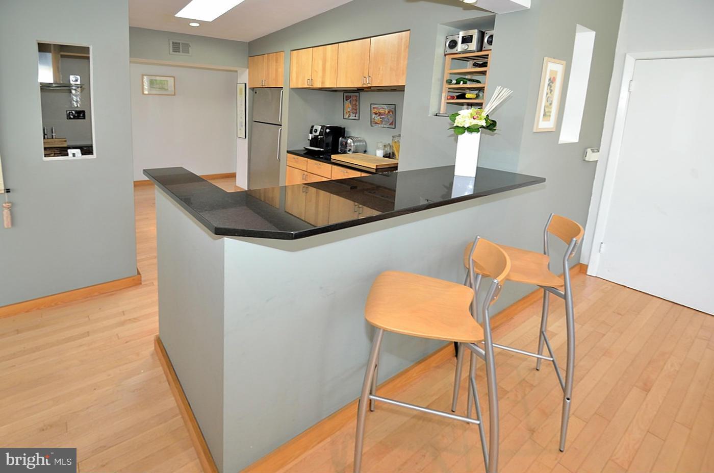 HOLLIN HILLS - Residential Lease