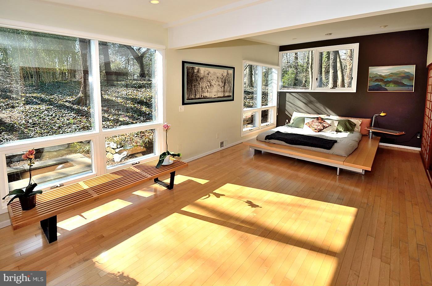 HOLLIN HILLS - Residential Lease