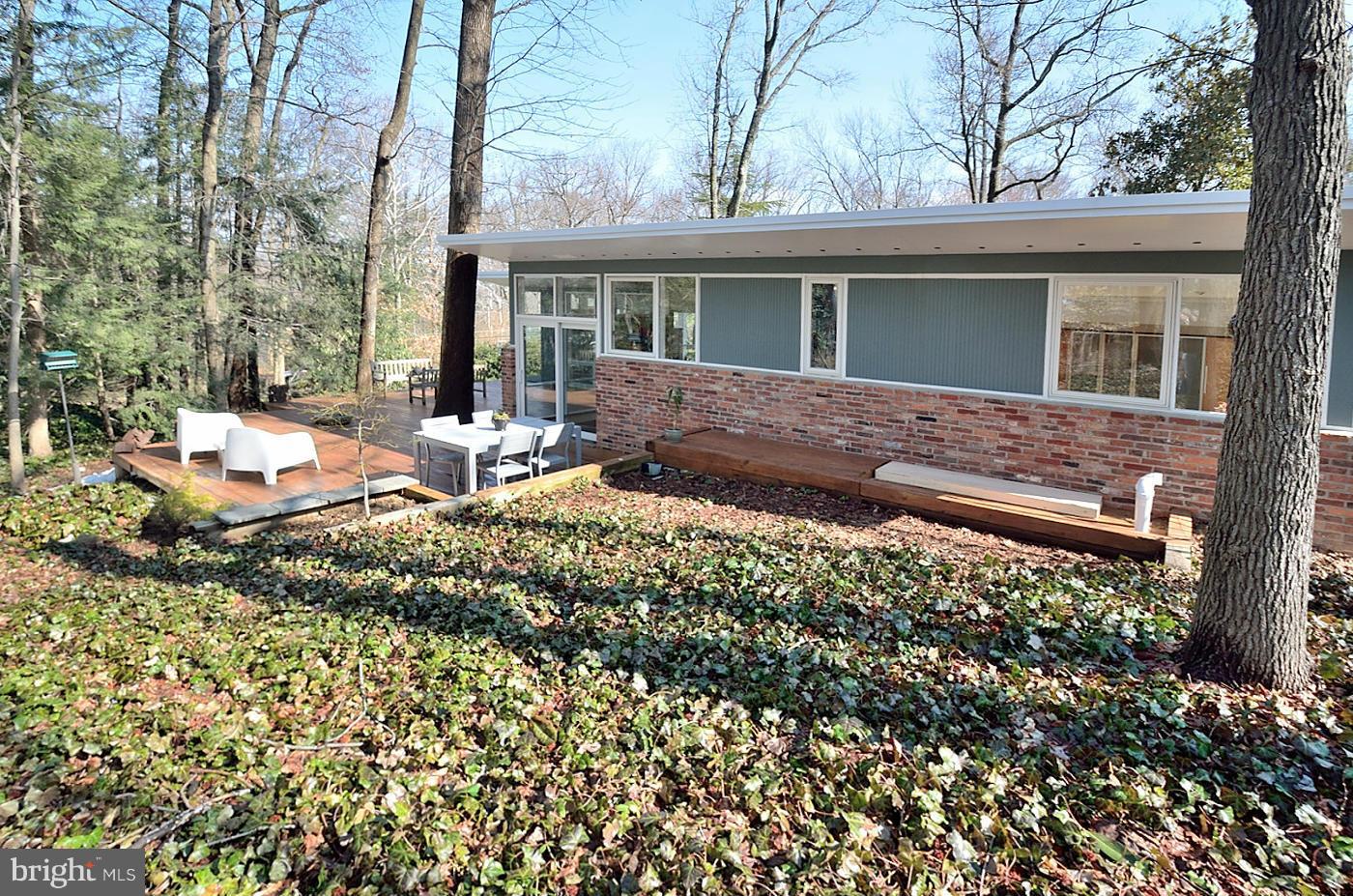 HOLLIN HILLS - Residential Lease