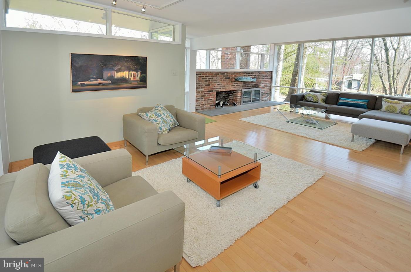 HOLLIN HILLS - Residential Lease