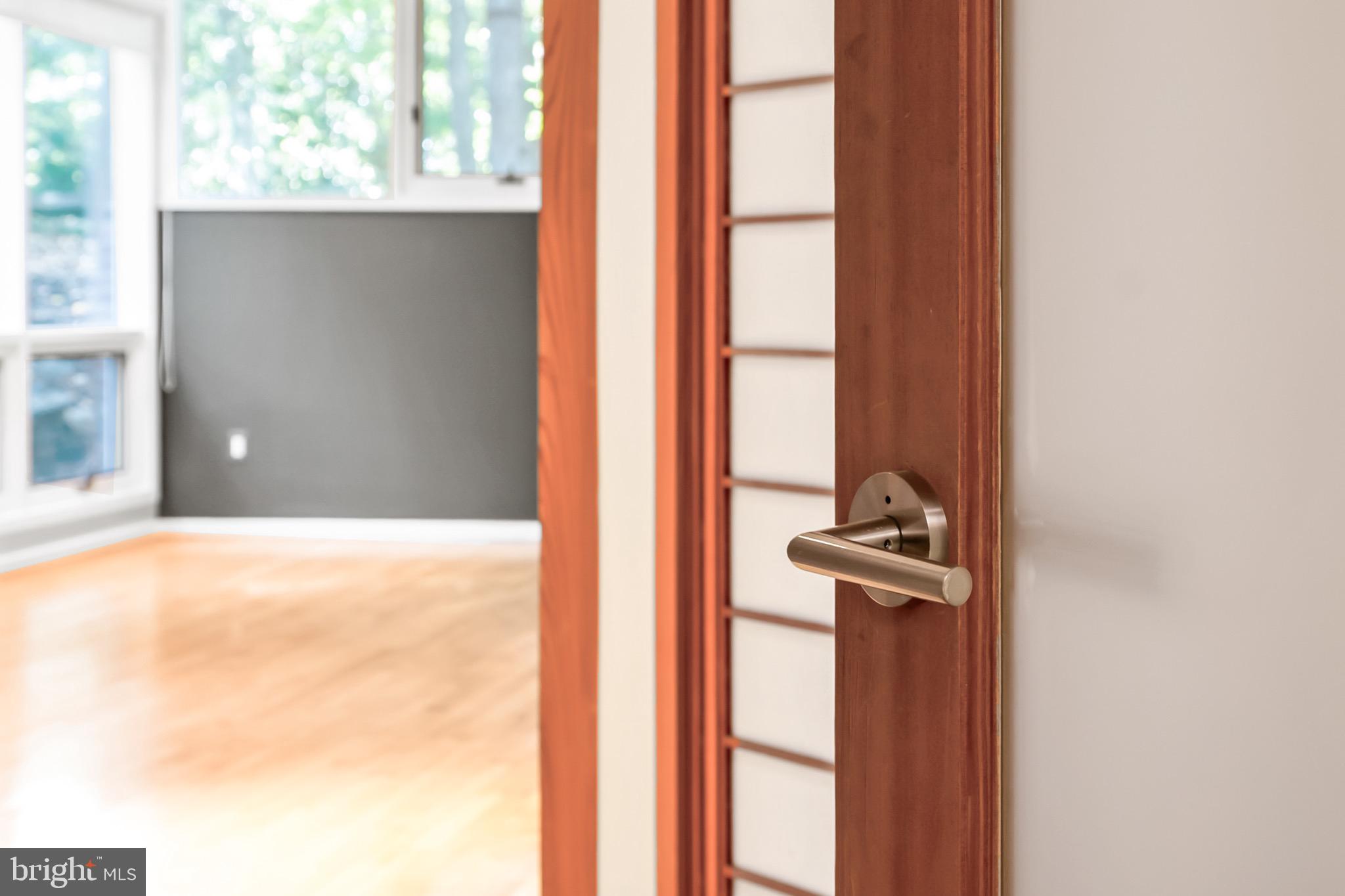 HOLLIN HILLS - Residential Lease