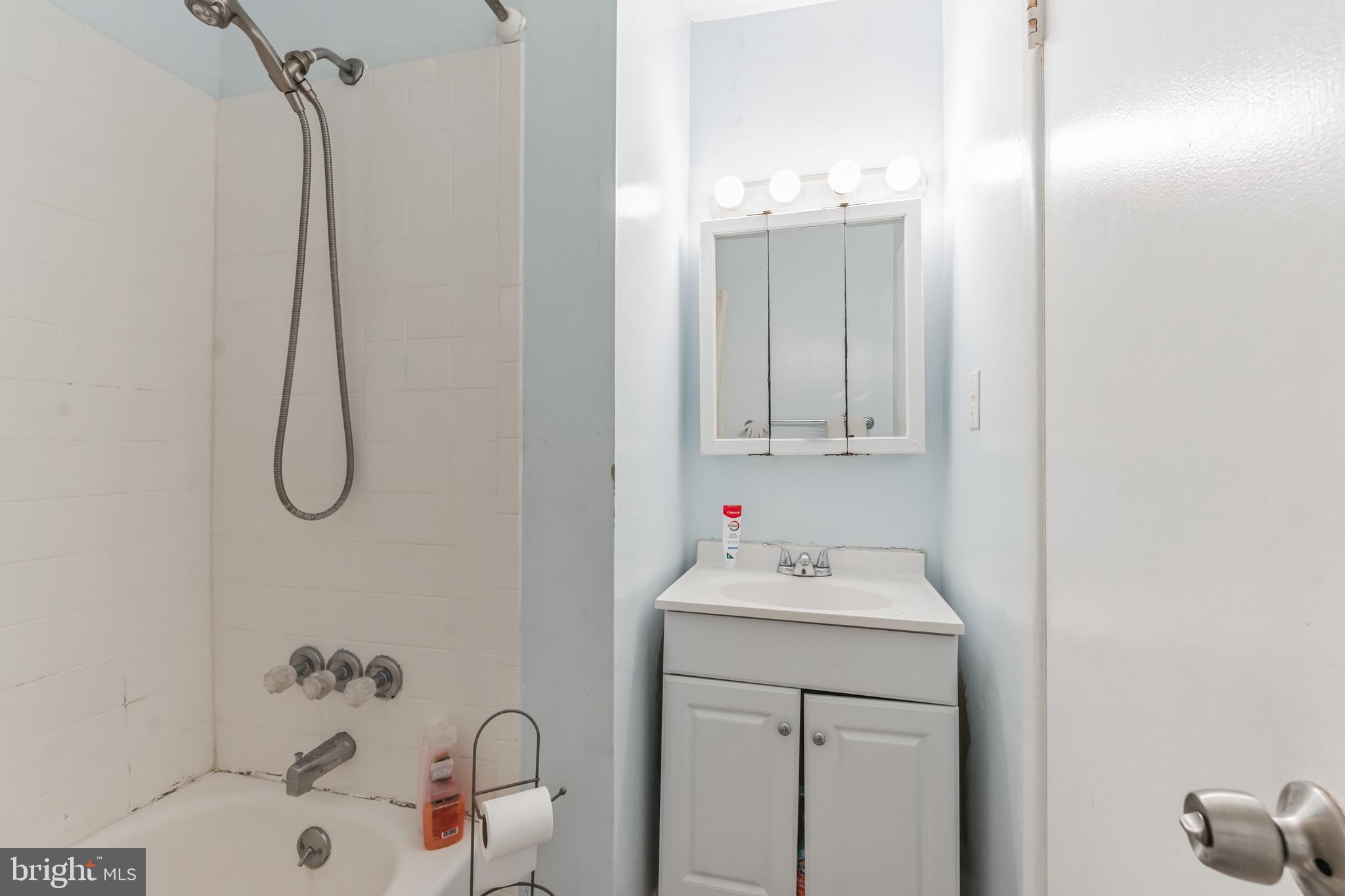 SUMMERHILL - Residential