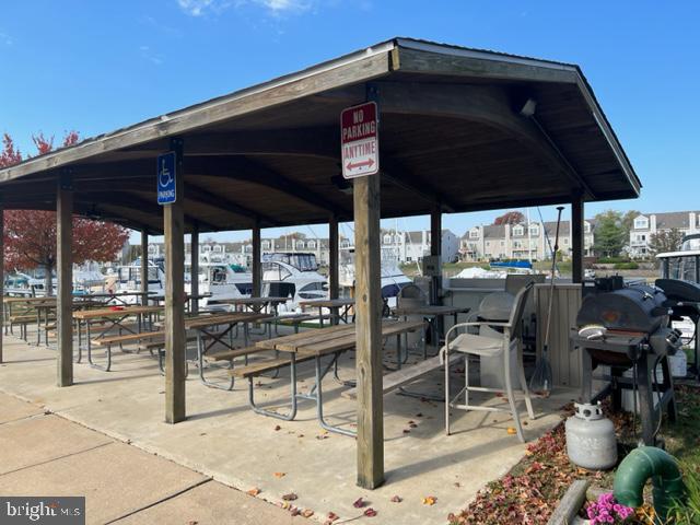 BAYSIDE MARINA - Residential Lease