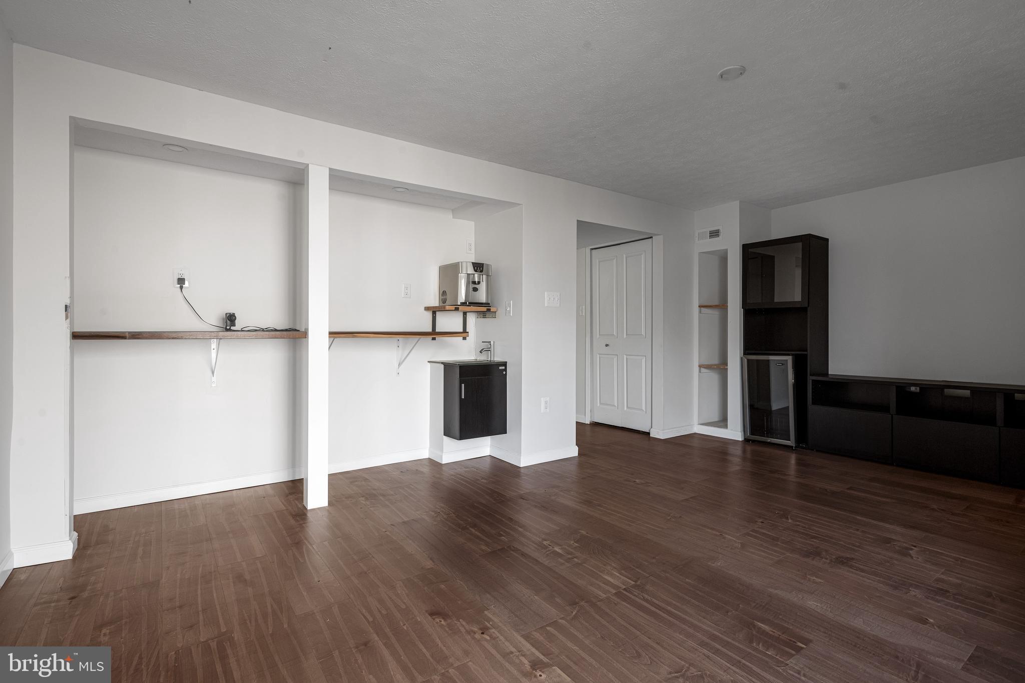 BOWLING BROOK FARMS - Residential Lease