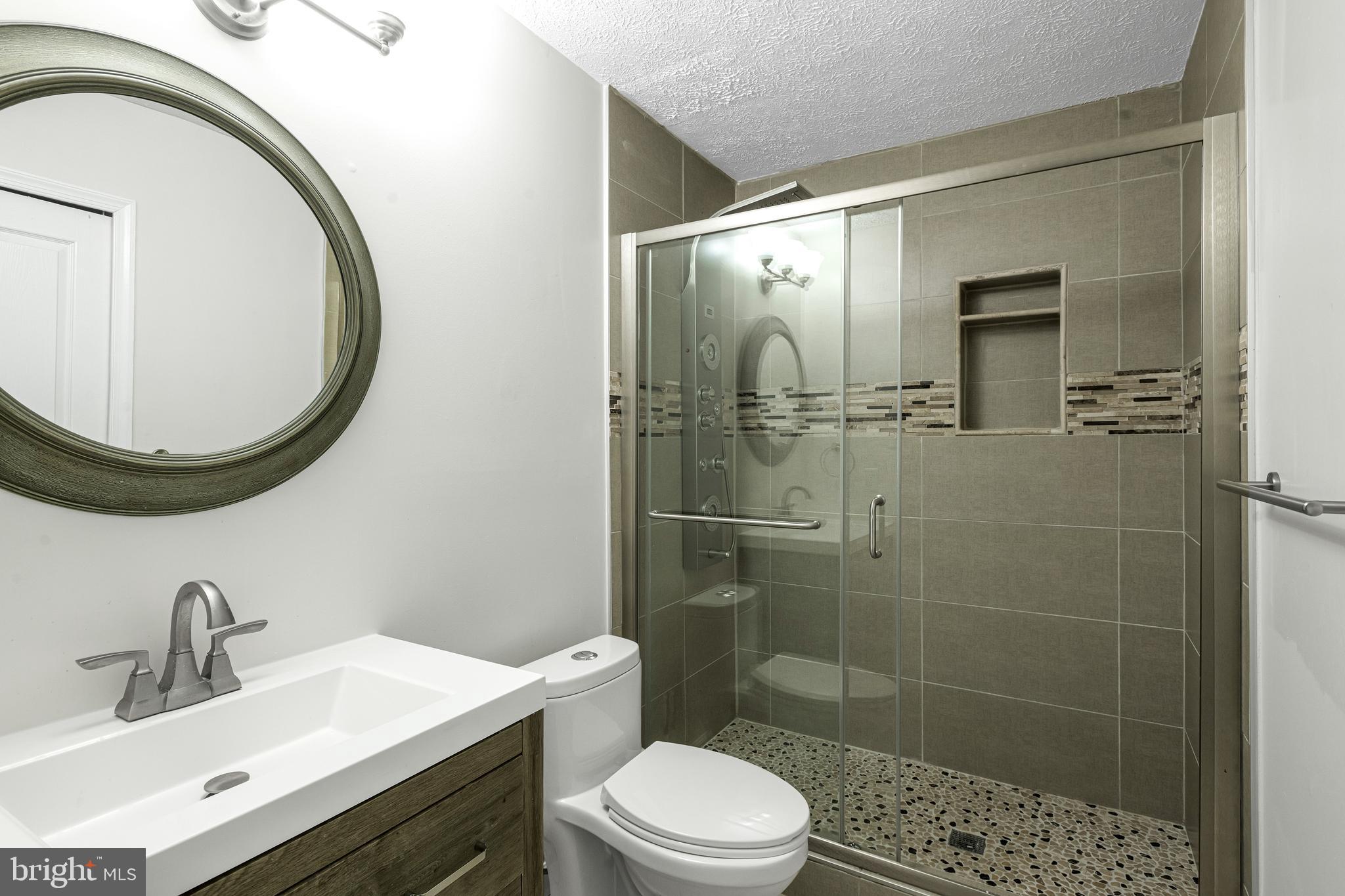 BOWLING BROOK FARMS - Residential Lease