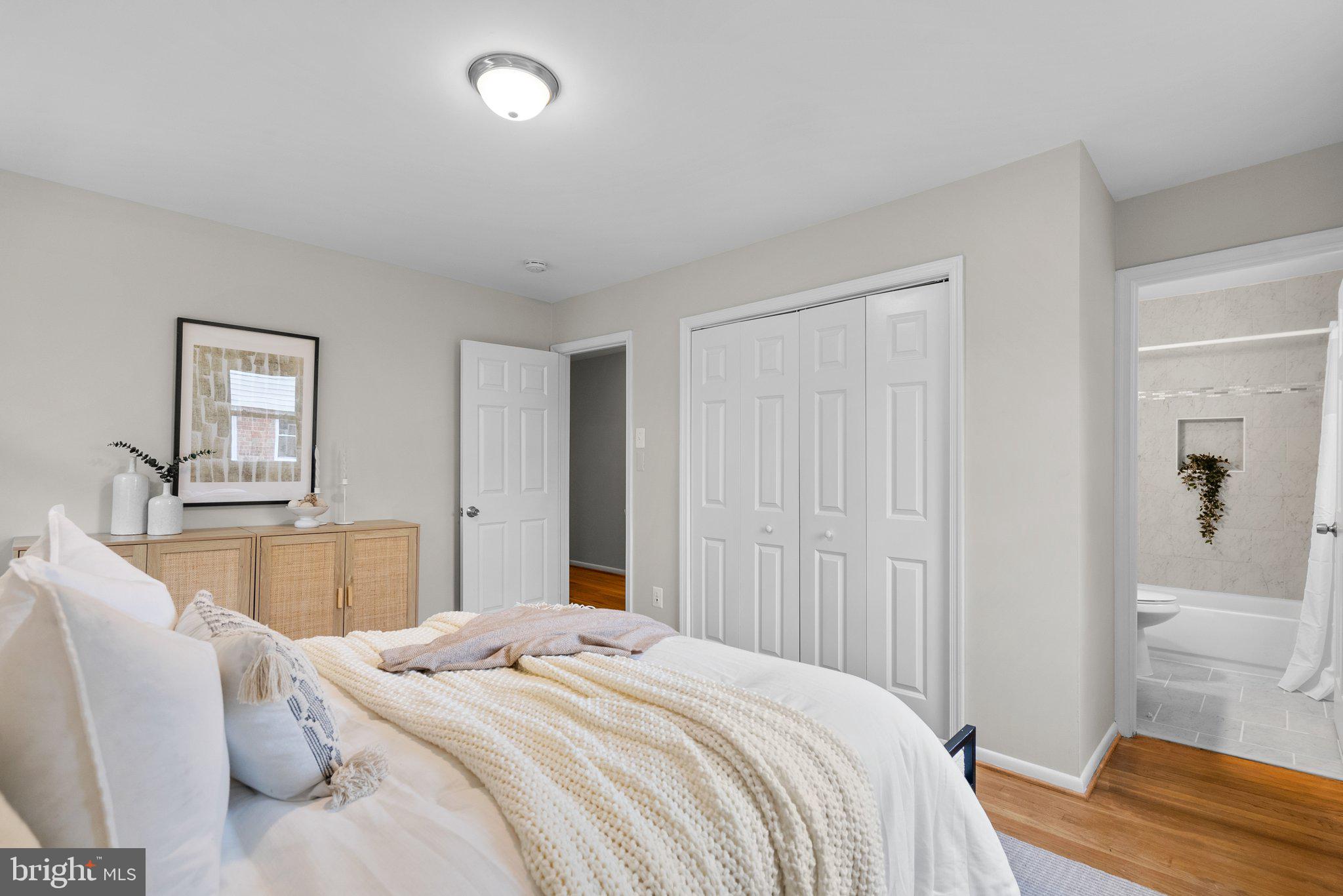 CALVERTON - Residential