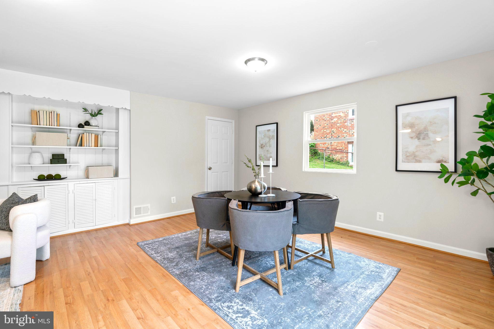 CALVERTON - Residential