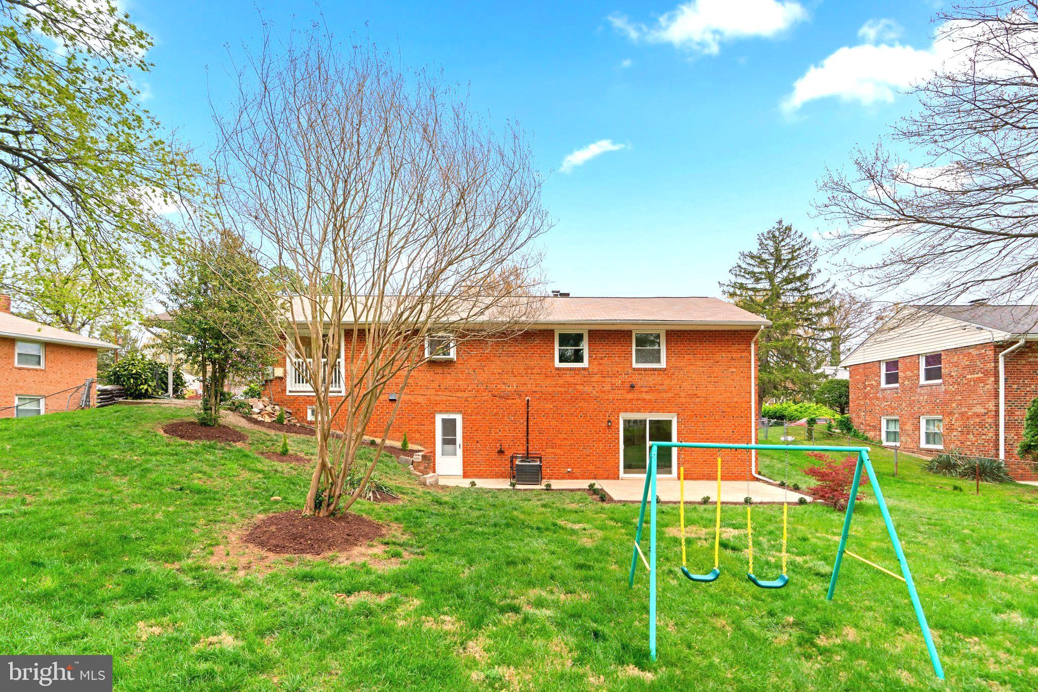 CALVERTON - Residential