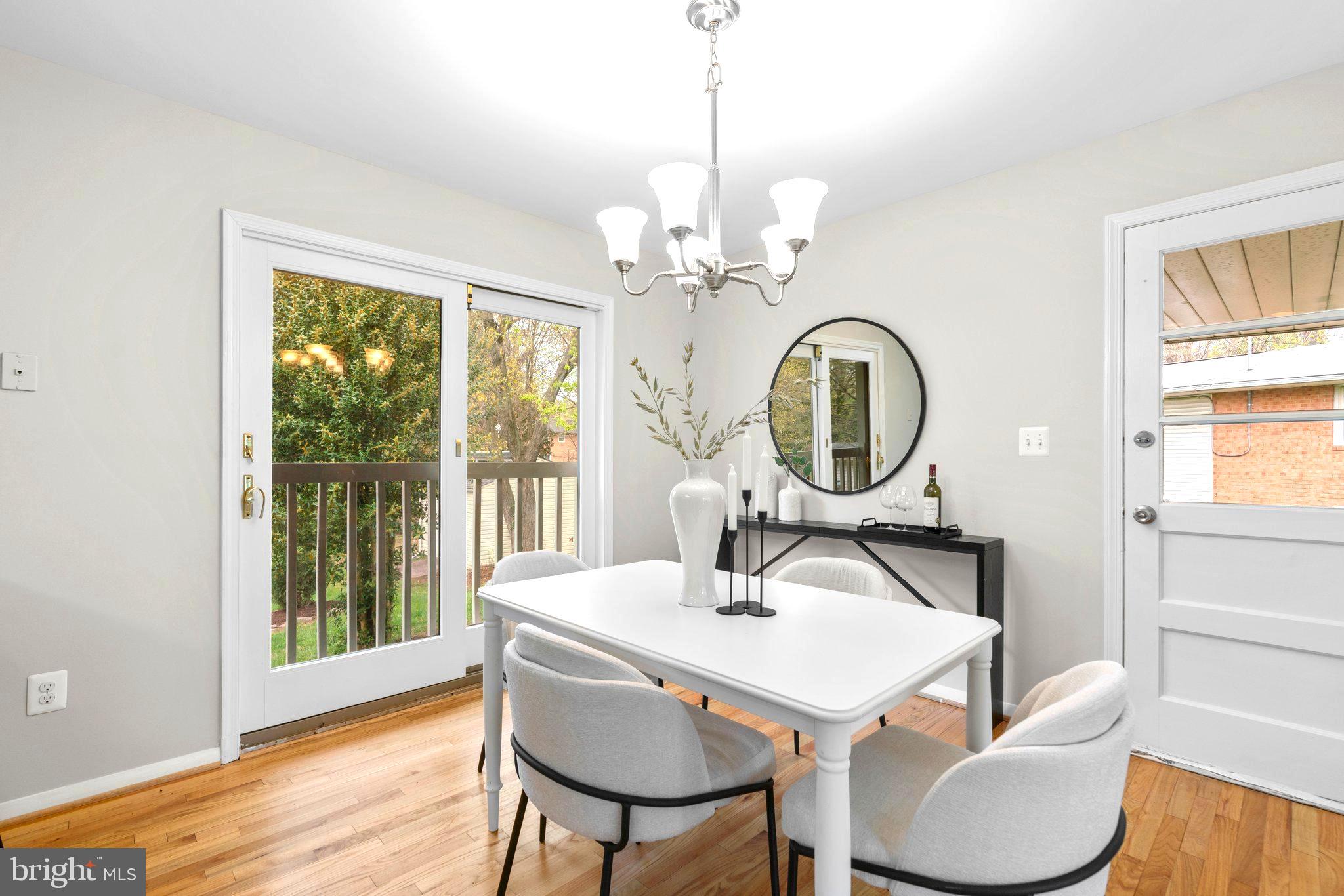 CALVERTON - Residential