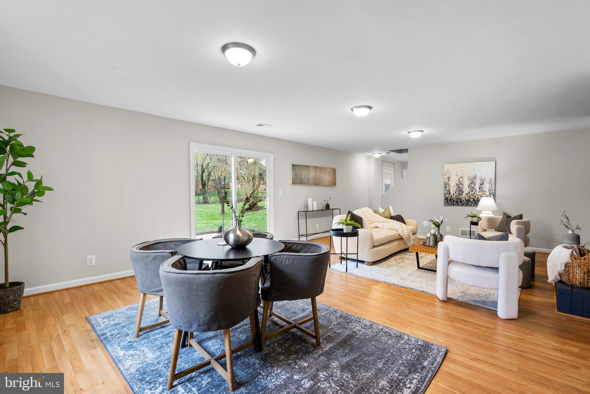 CALVERTON - Residential