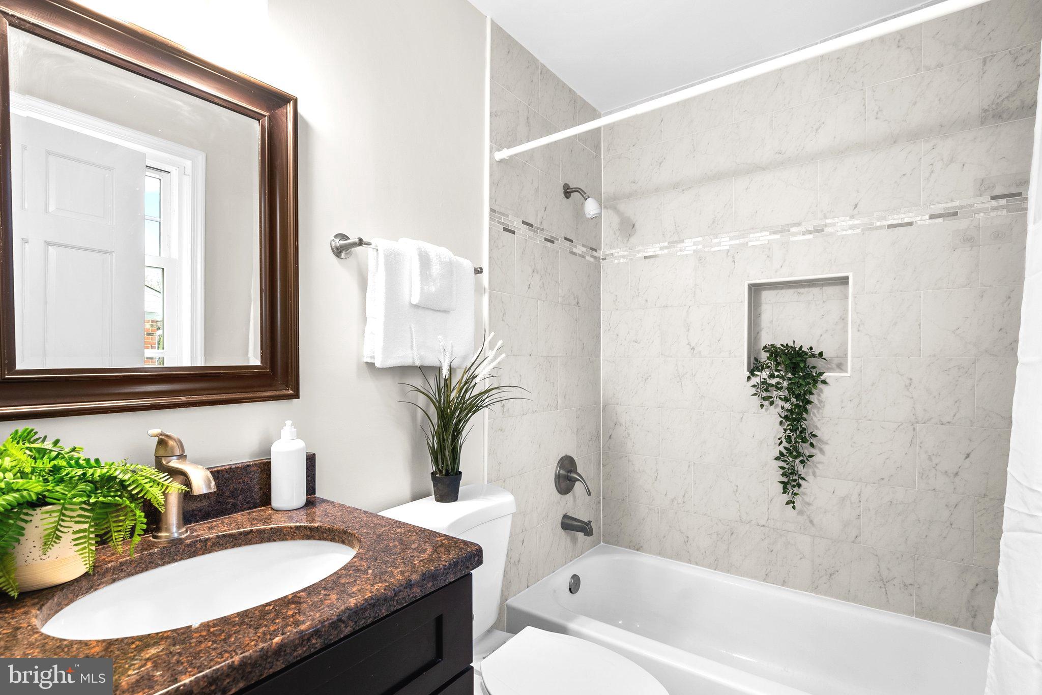 CALVERTON - Residential